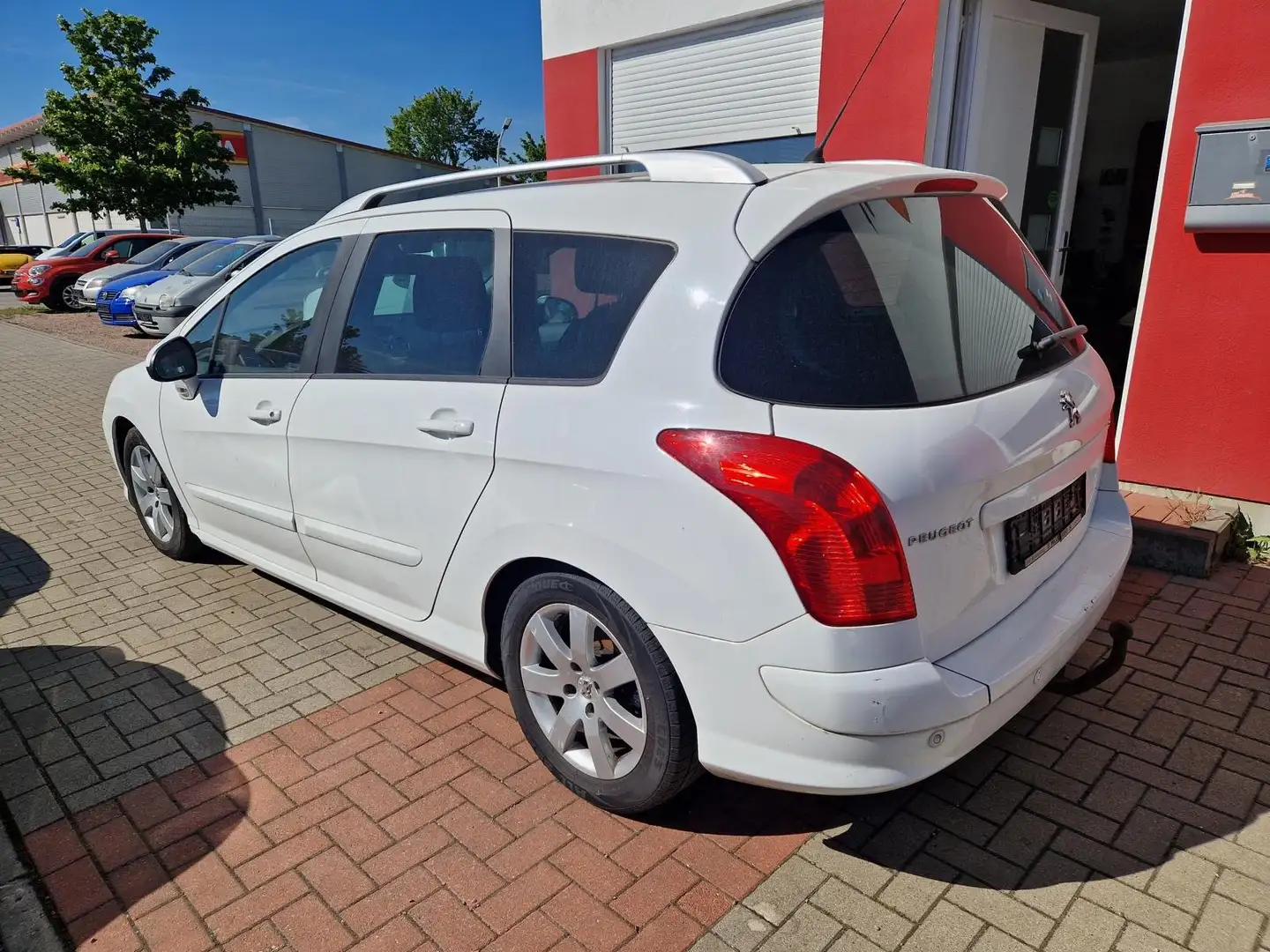 Peugeot 308 SW,Klimaauto,Tempomat,Pano,Sitzhzg,AHK, TÜV neu Alb - 2