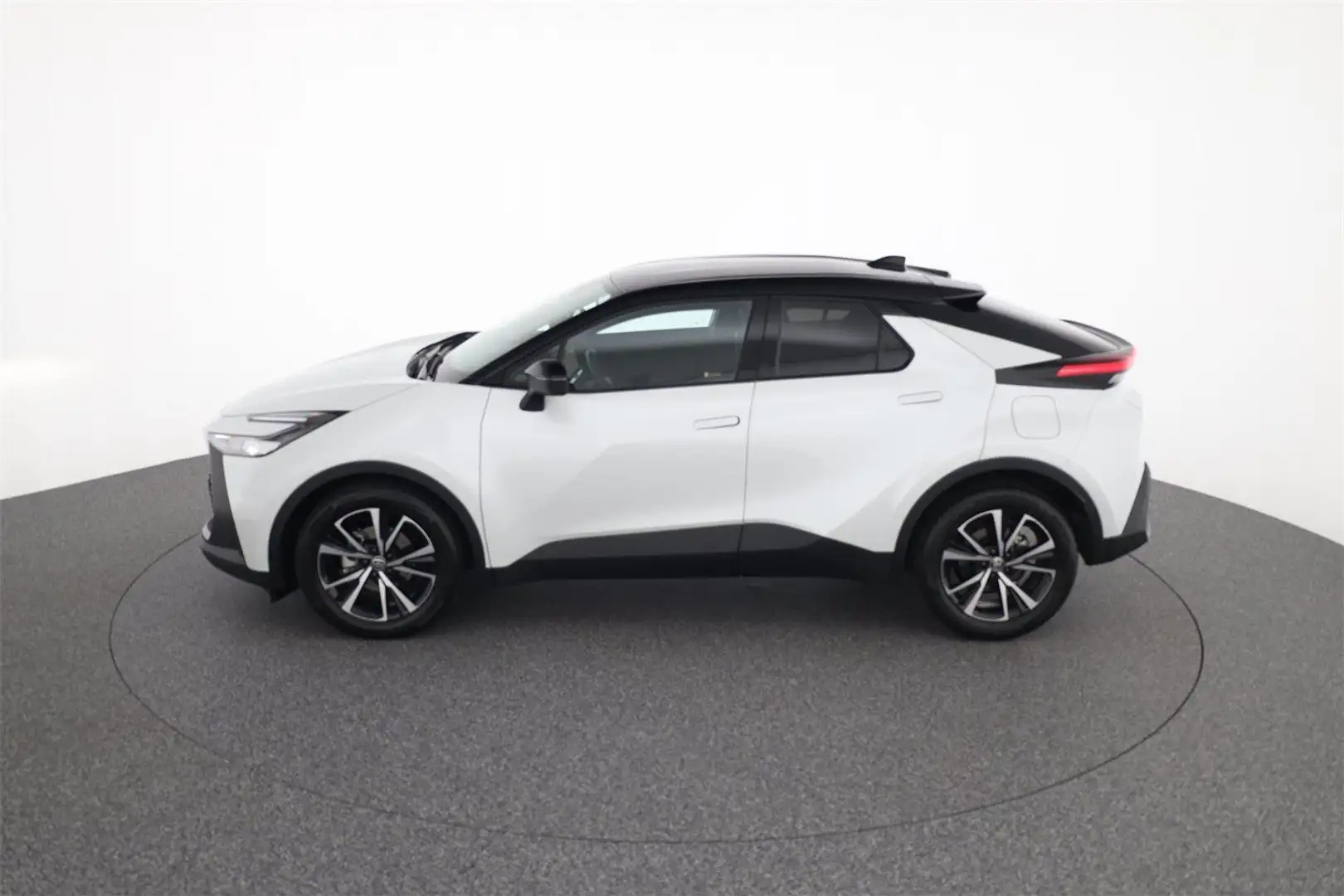 Toyota C-HR - 2,0 l Plugin 4x2  Active Drive + Technik-P. Weiß - 2