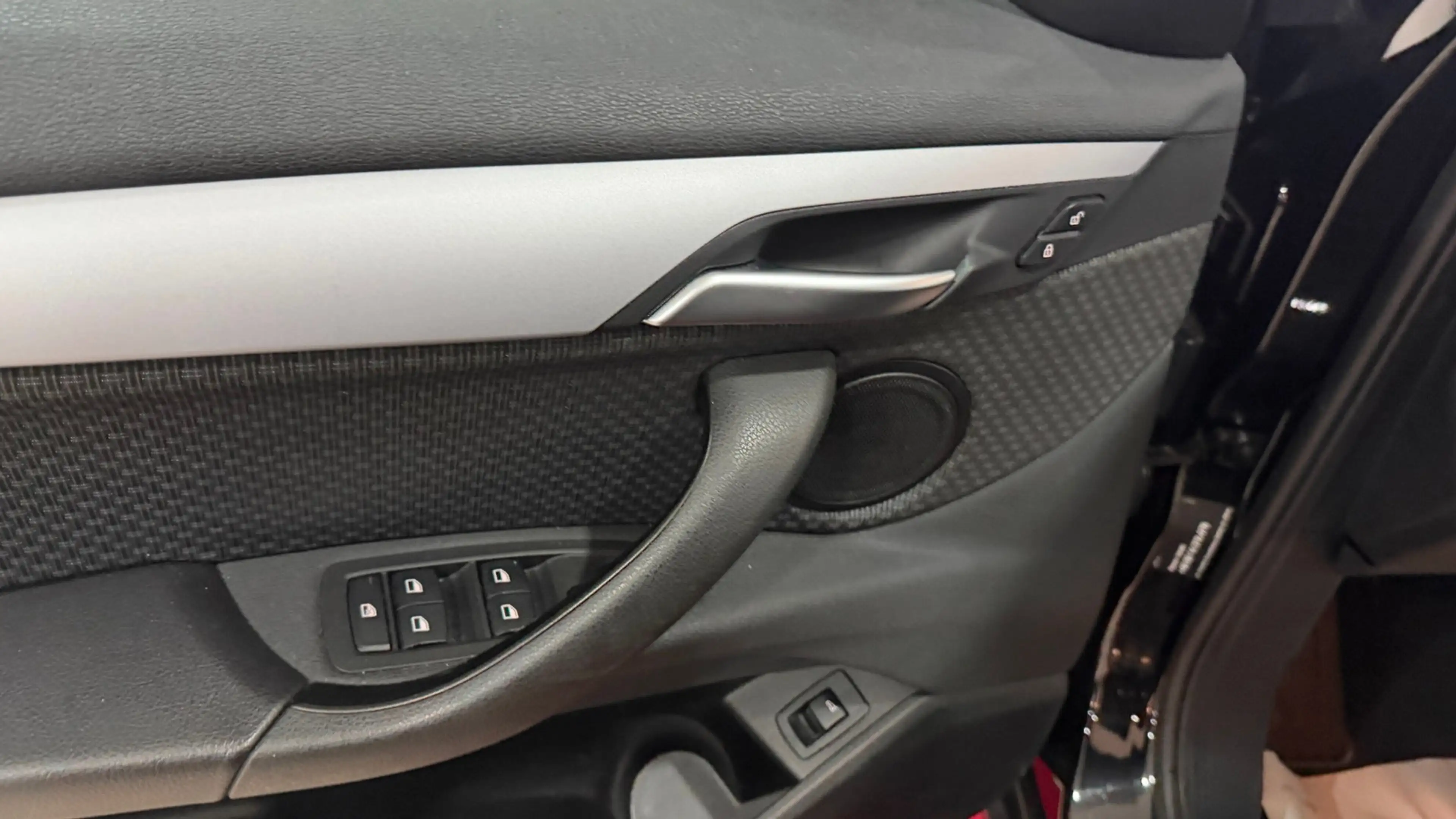 BMW X2 sDrive 18 i — photo 14