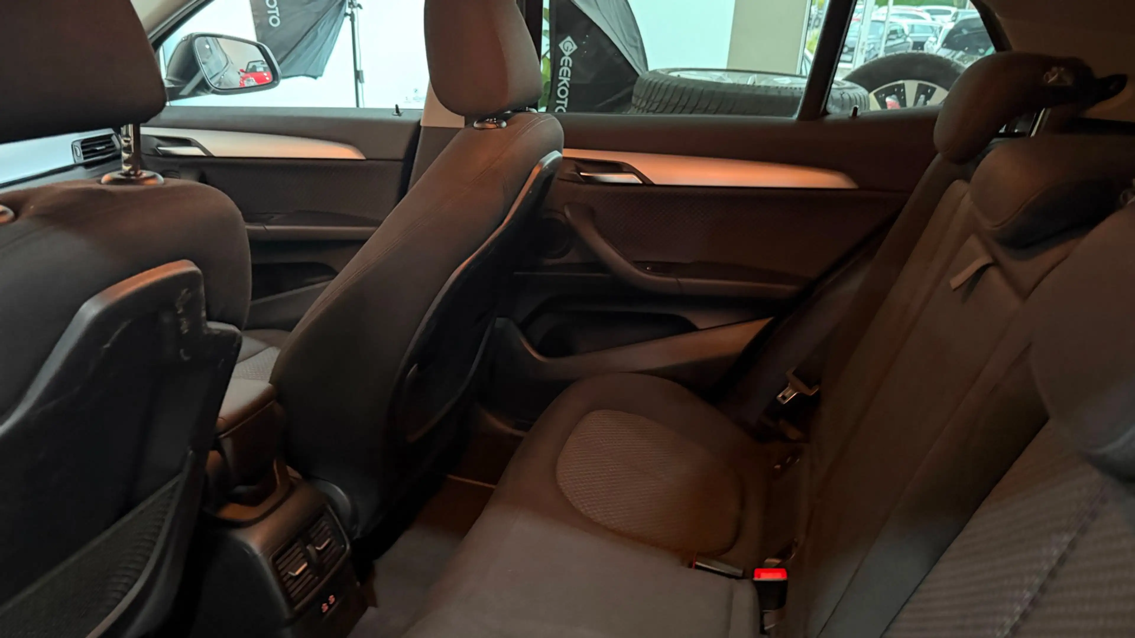 BMW X2 sDrive 18 i — photo 11