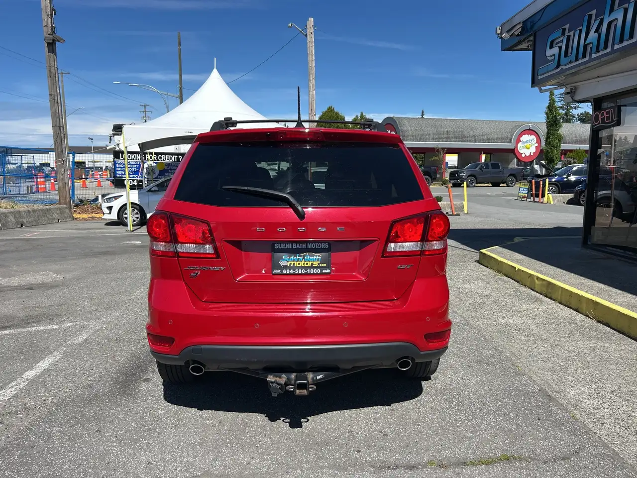 Dodge Journey снимка Dodge Journey