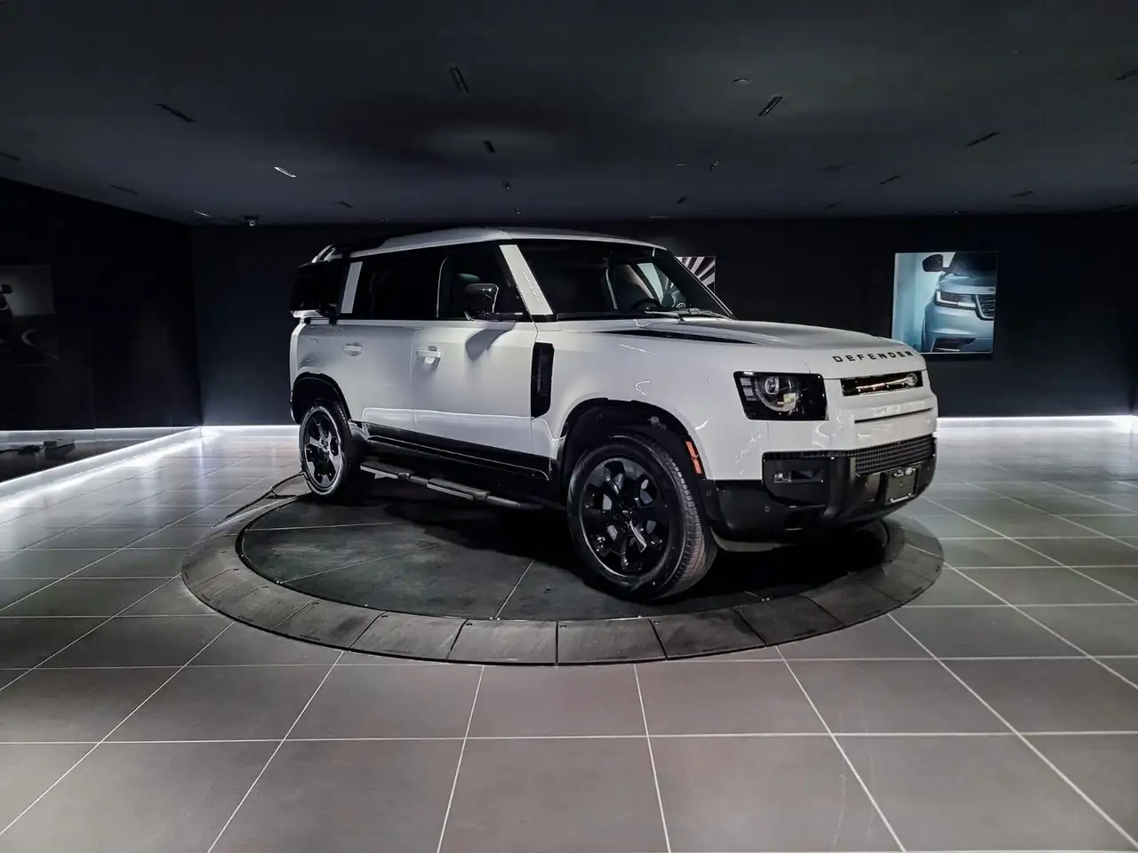 Land Rover Defender снимка Land Rover Defender