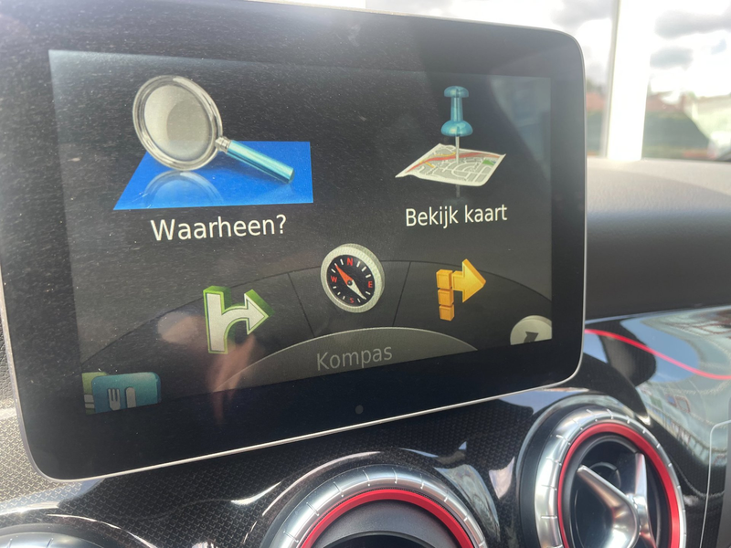Mercedes-Benz CLA 180 Shooting Brake Prestige AMG | Navigatie-Panorama d — photo 12