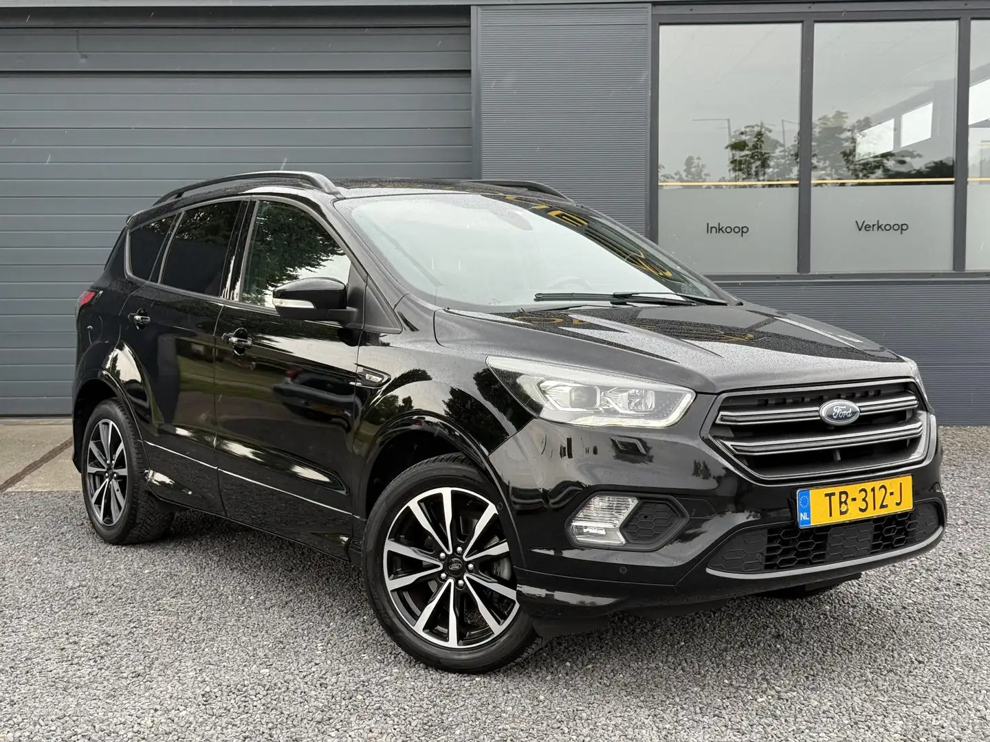 Ford Kuga 1.5 EcoBoost ST Line Navi,Camera,Trekhaak,Clima,Ha Schwarz - 2