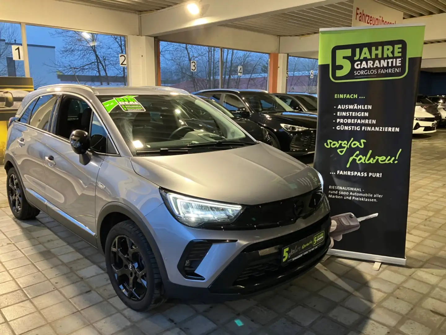Opel Crossland 1.2T Alcantara+LED+Navi+Sitzheizung Grau - 2