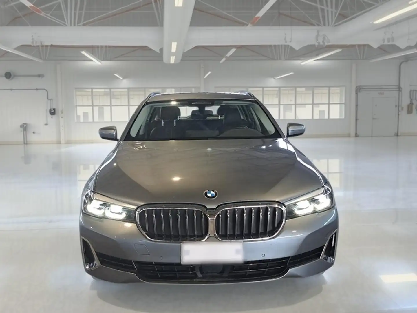 BMW 520 520d xDrive Luxury Auto MH48V Touring - 2