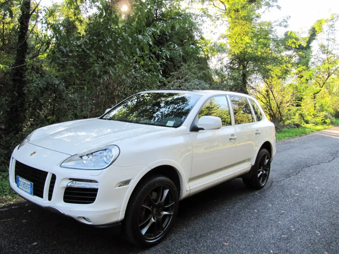 Porsche Cayenne 4.8 Turbo Bianco - 1