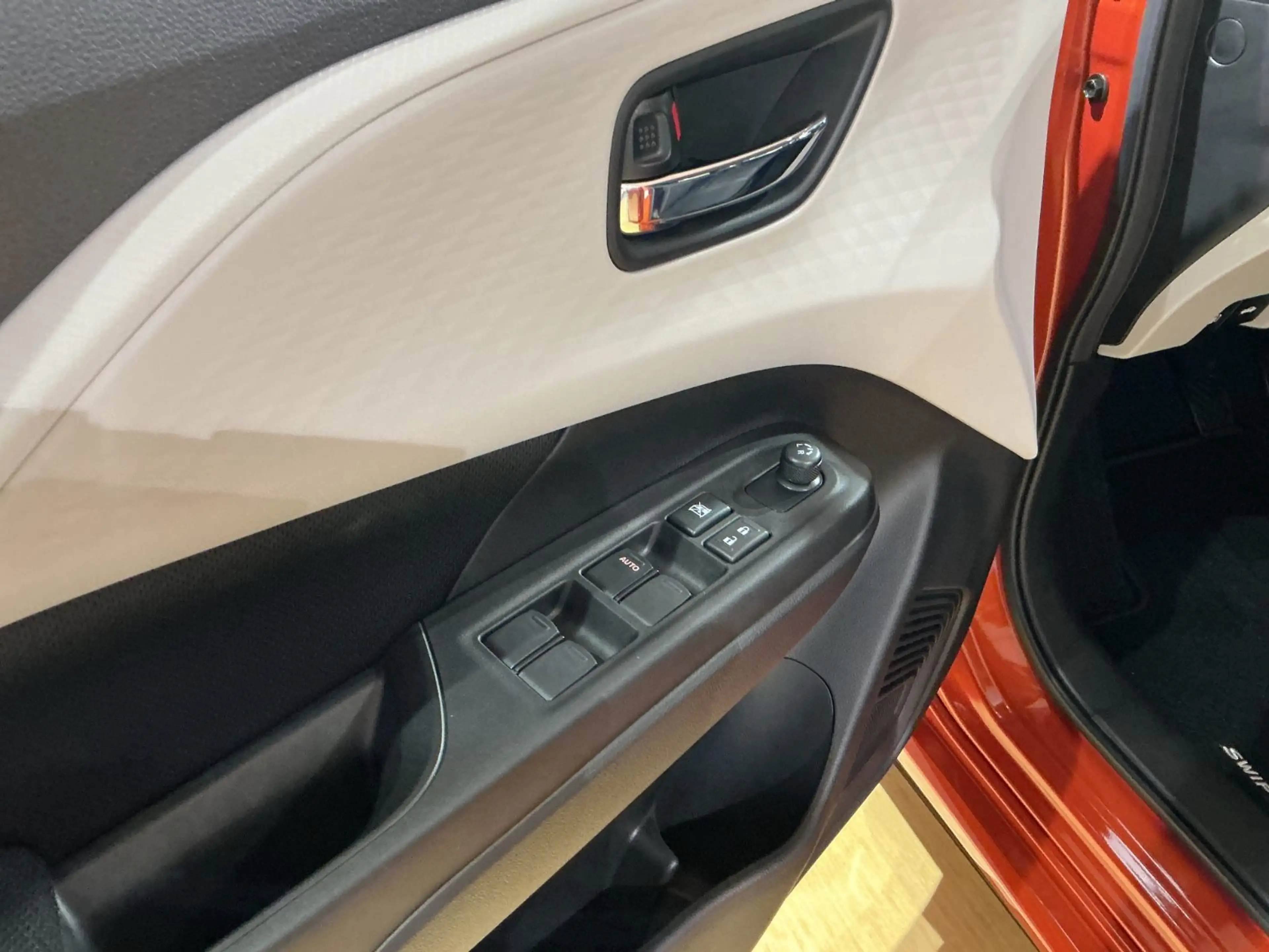 Suzuki Swift 1.2 Club Allrad 60 kW*ACC*CarPlay* — photo 15