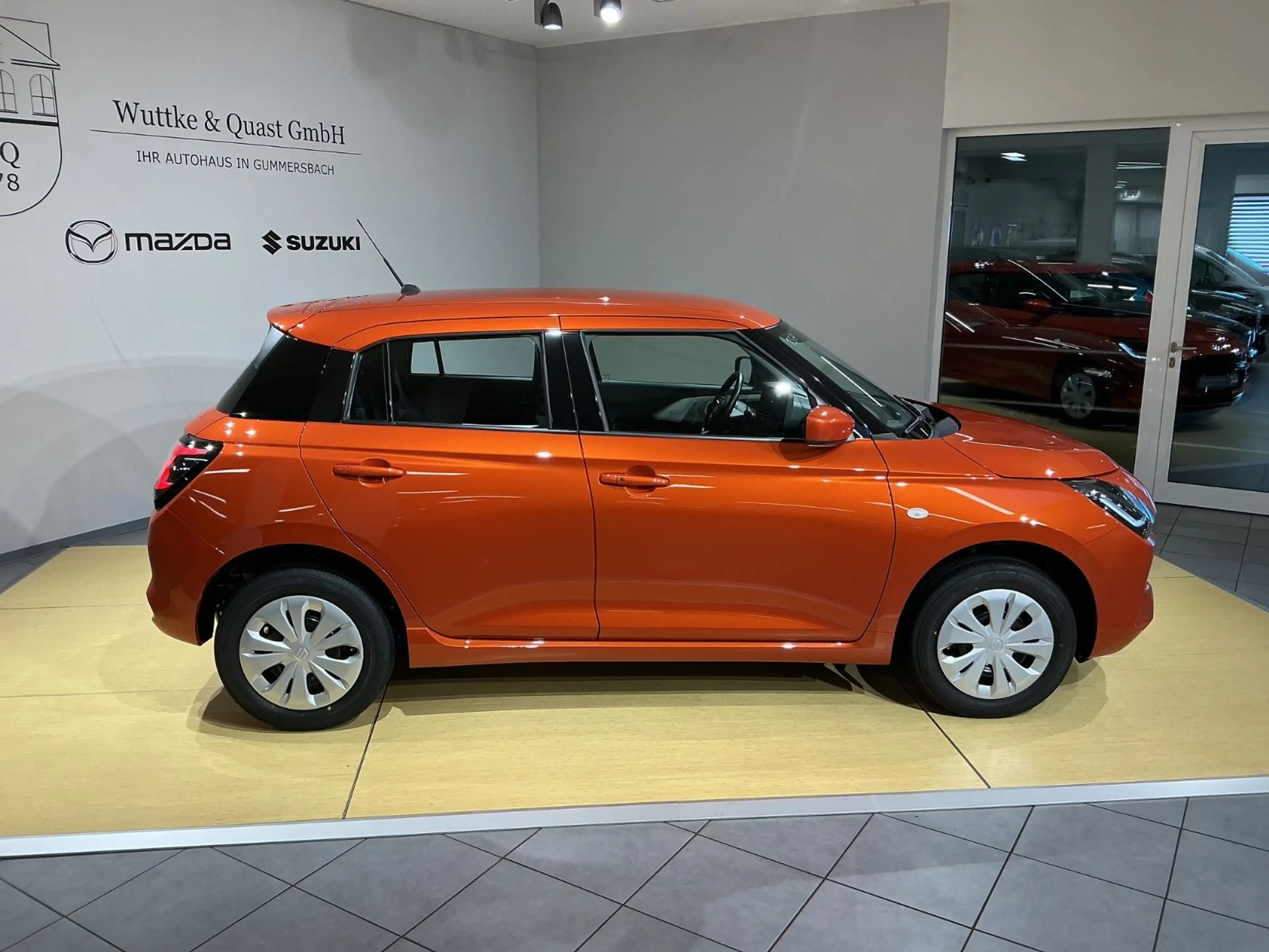 Suzuki Swift 1.2 Club Allrad 60 kW*ACC*CarPlay* — photo 3