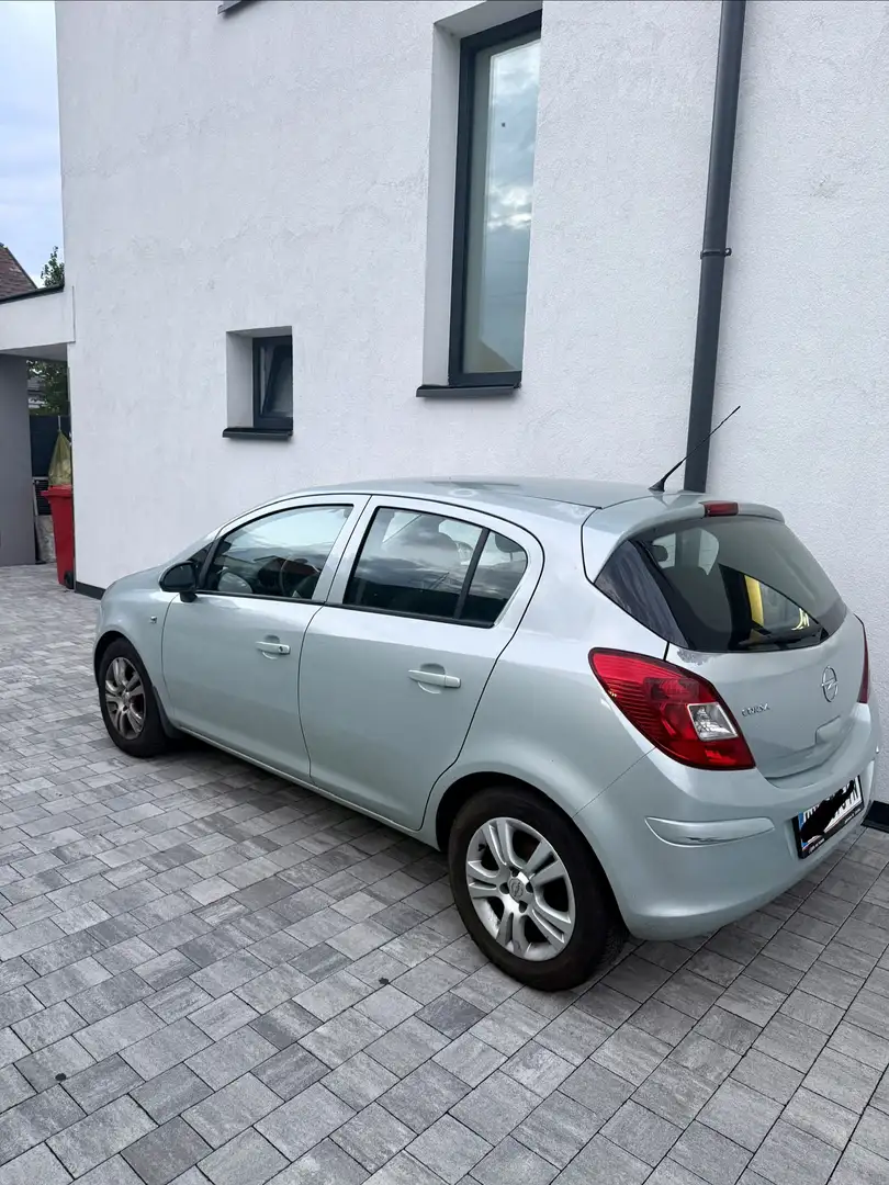 Opel Corsa GLS 1.3 Limousine - 2