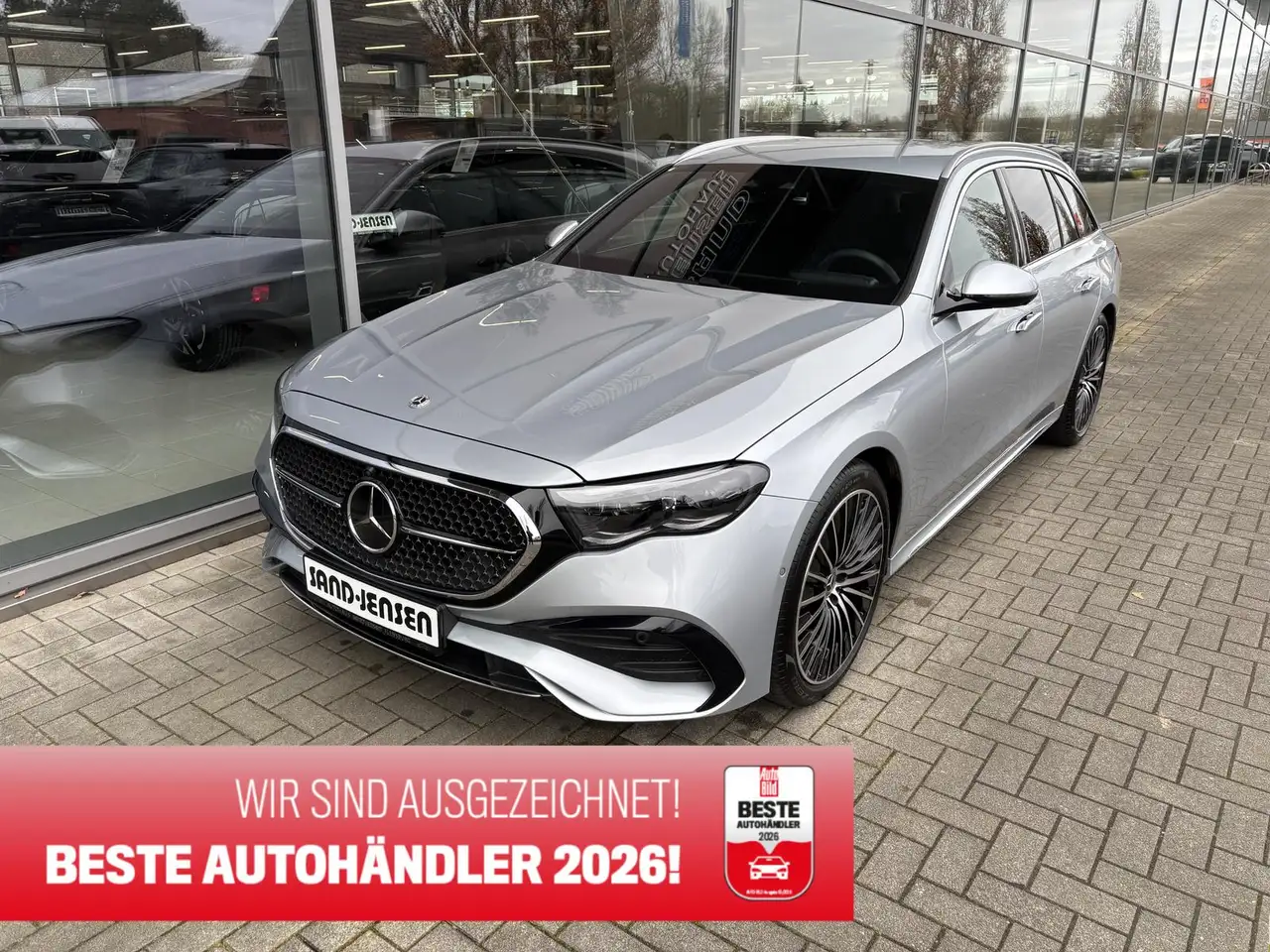 Mercedes-Benz E 220 d T-Modell AMG Line Prem Burm Fahrass+ AHK — миниатюра 1