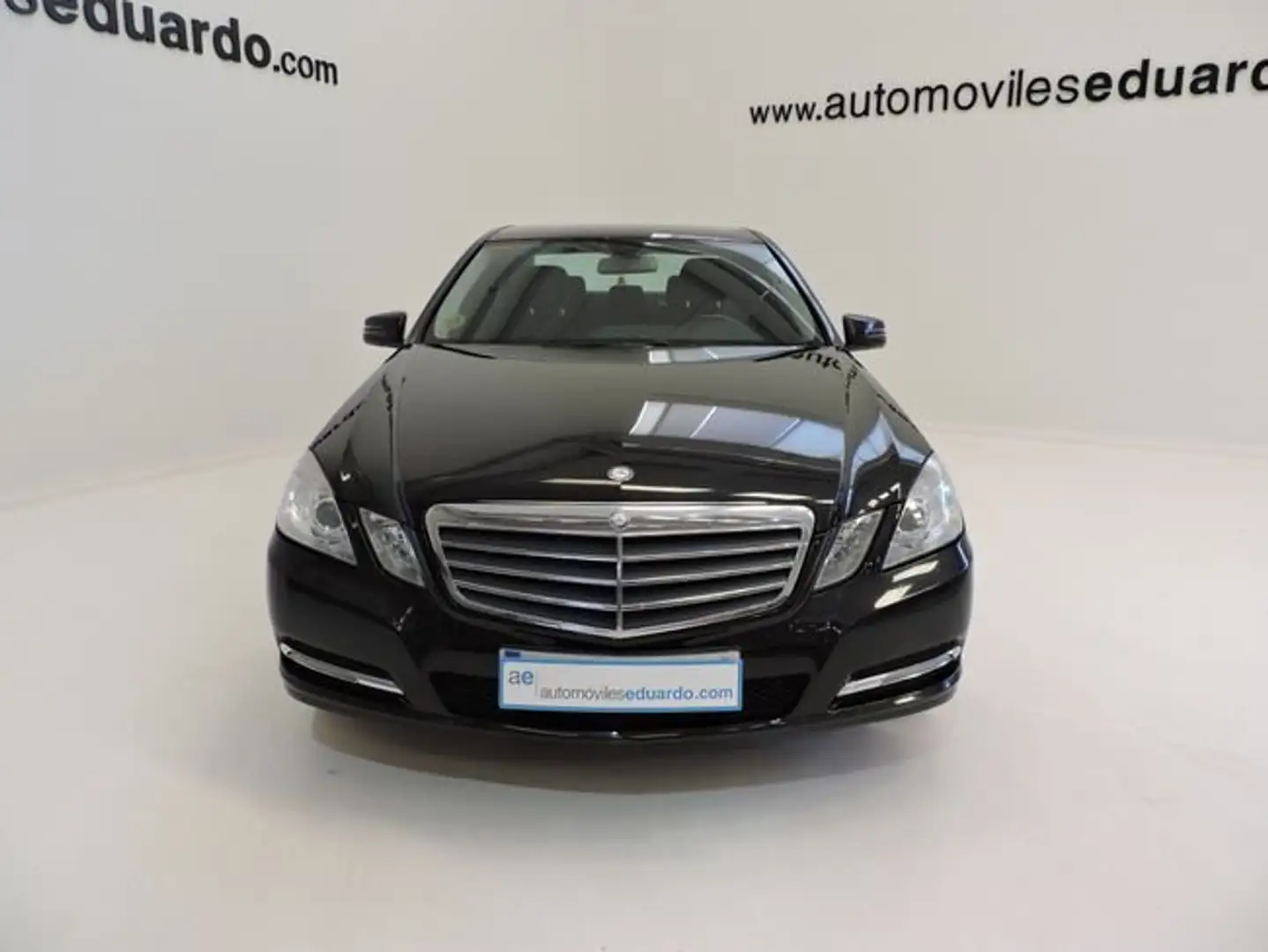 Mercedes-Benz E 220 CDI BlueEFFICIENCY Berlina Negro - 2