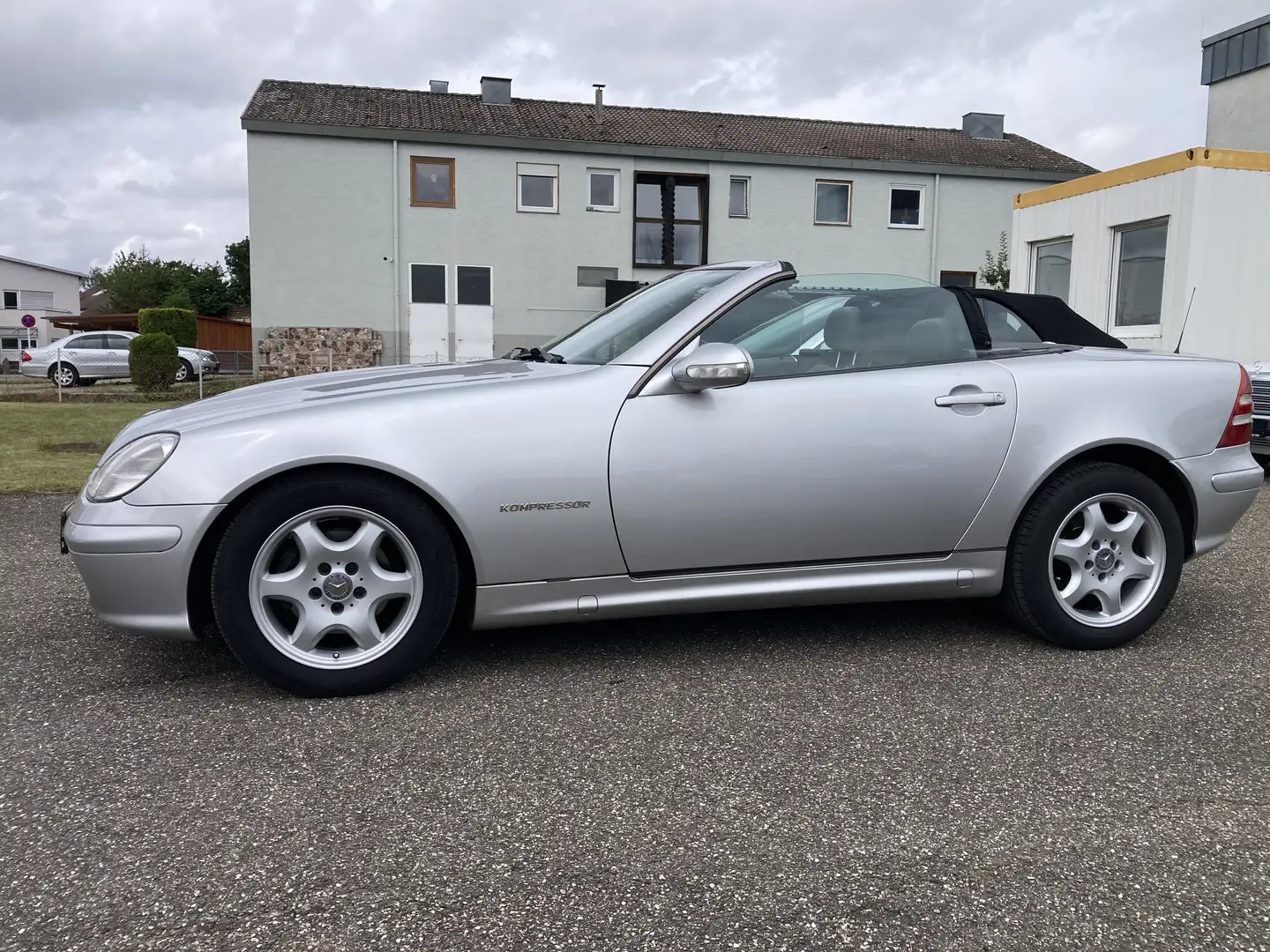 Mercedes-Benz SLK 200 K  Automatik elektr. SITZE  Klima  SHZ  TÜV Neu Zilver - 1