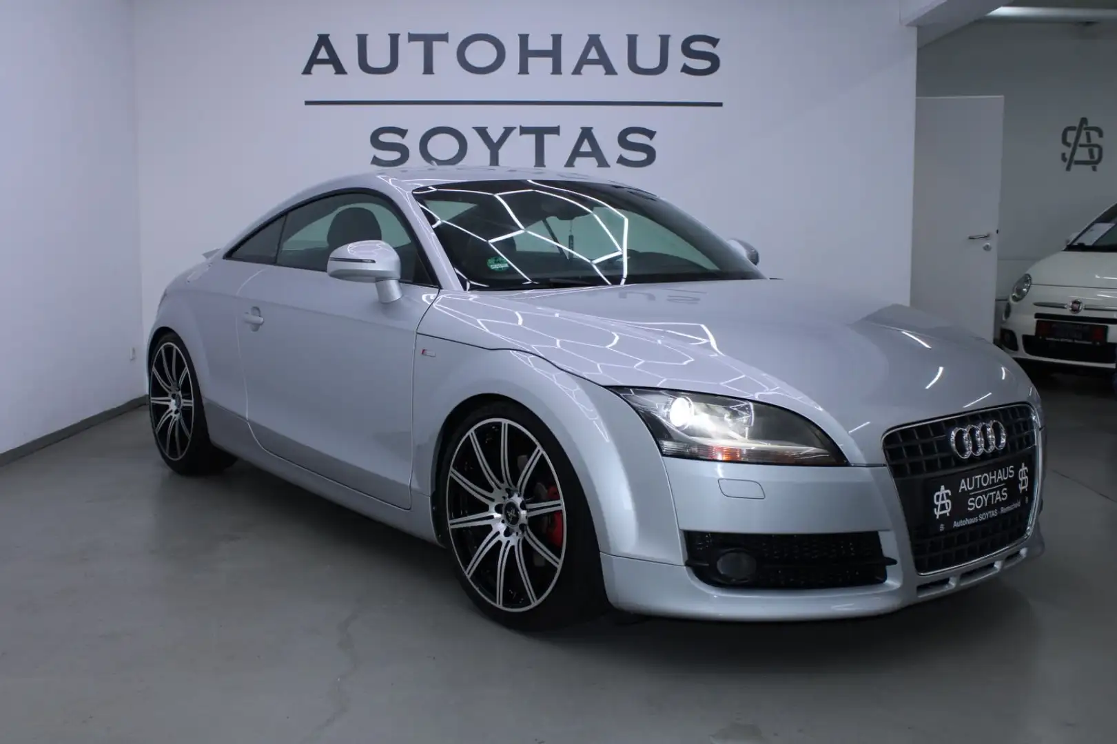 Audi TT Coupe/Roadster 2.0 TFSI *Navi*Xenon*S-line*KW Silber - 2
