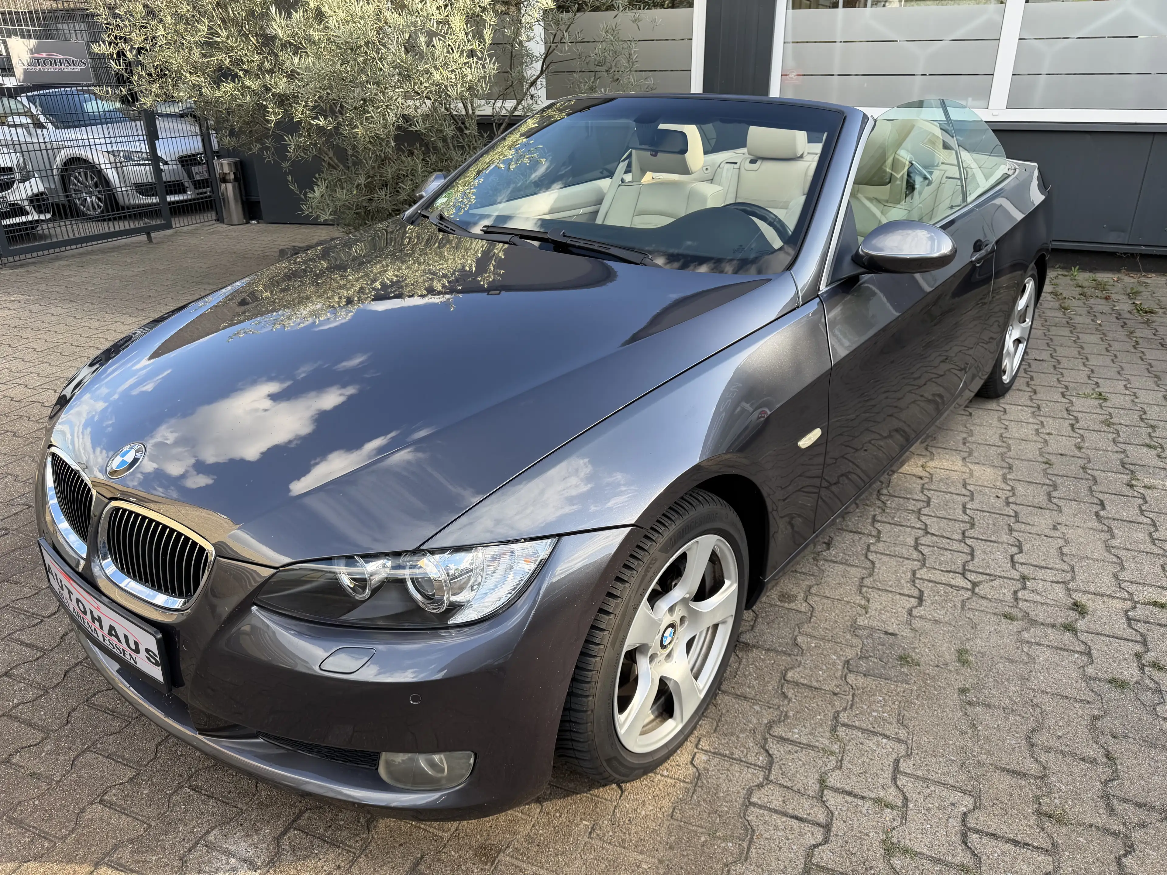 BMW 325 i V6 Cabrio Grau Leder Automatik Xenon — photo 7