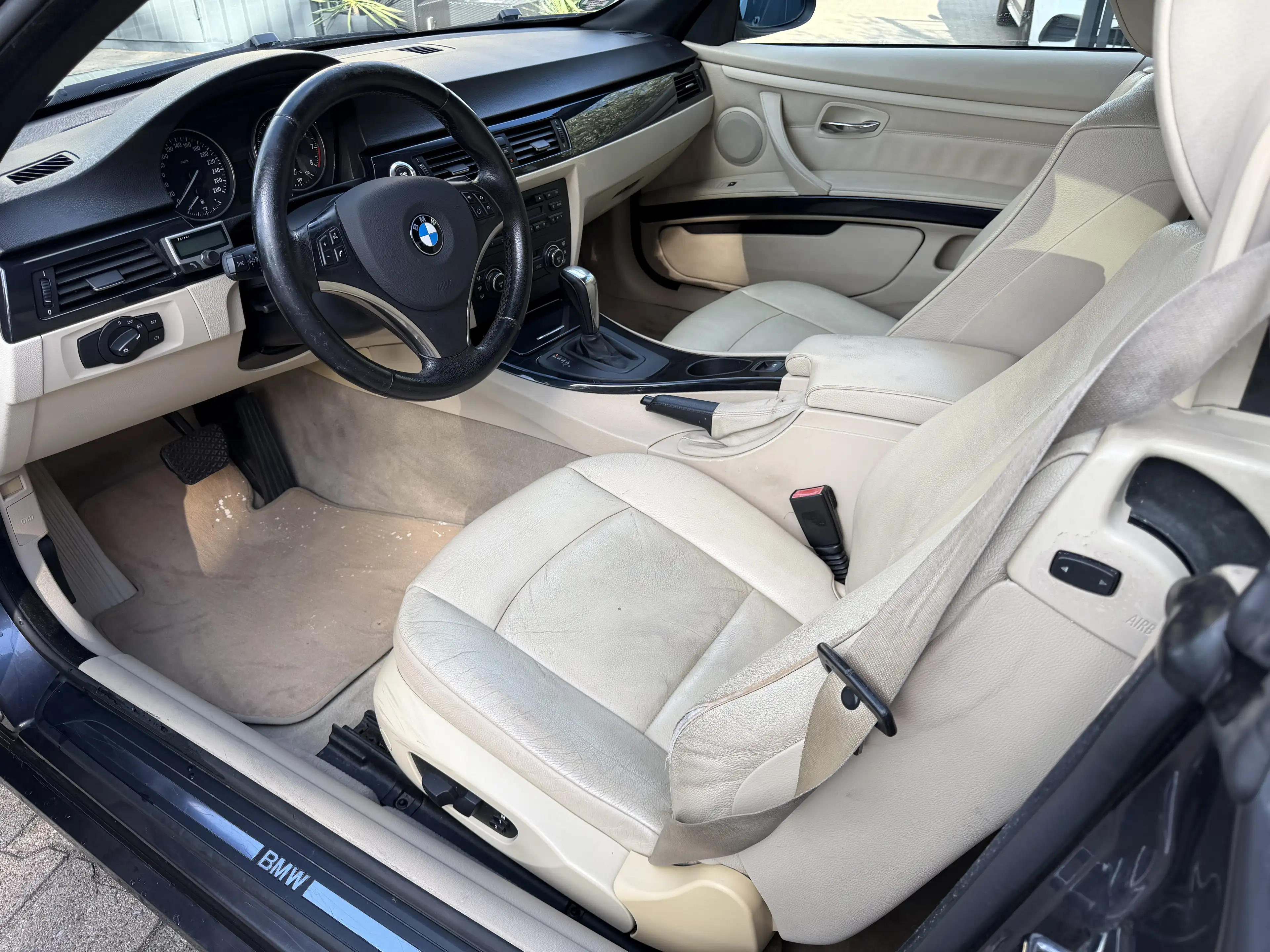 BMW 325 i V6 Cabrio Grau Leder Automatik Xenon — photo 19