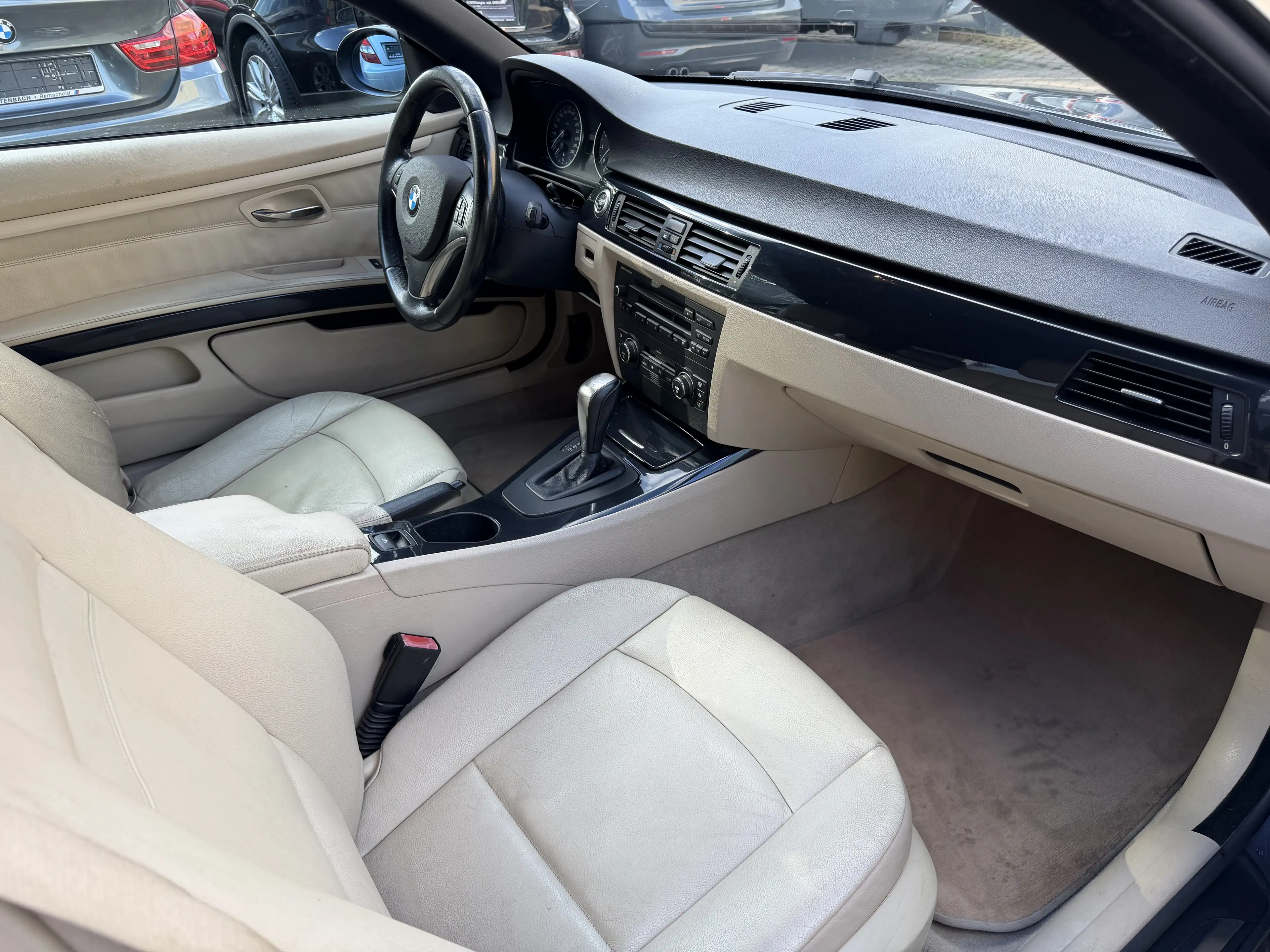 BMW 325 i V6 Cabrio Grau Leder Automatik Xenon — photo 14
