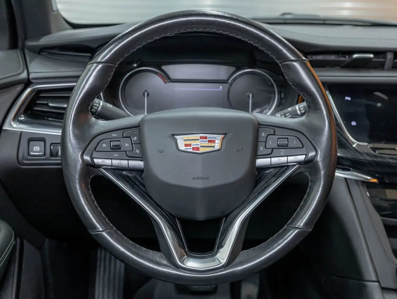 Cadillac XT6 снимка Cadillac XT6