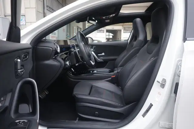 Mercedes-Benz A-Class view 18