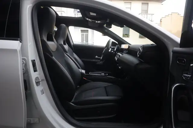 Mercedes-Benz A-Class view 12