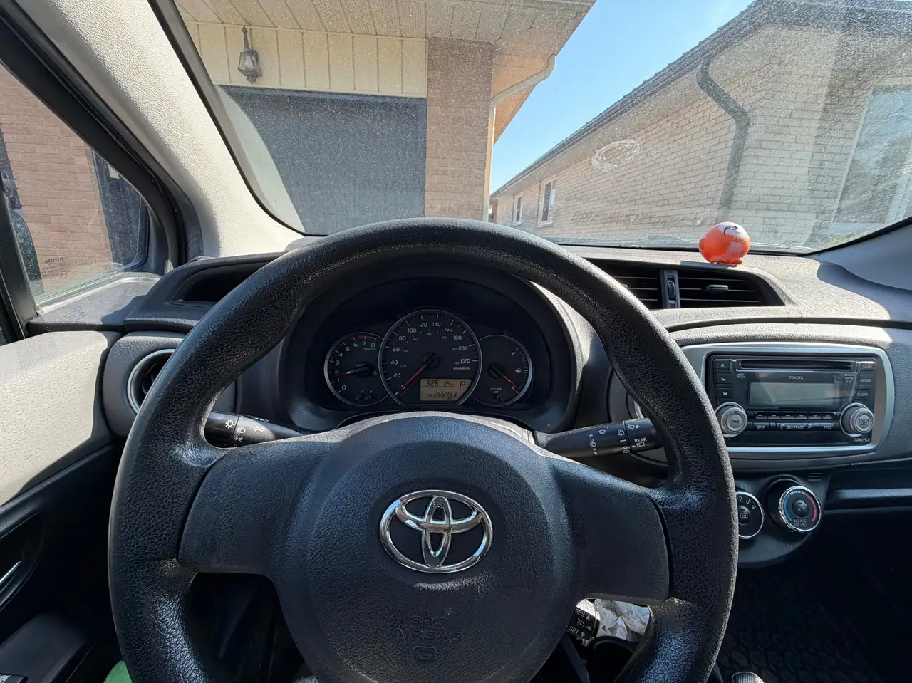 Toyota Yaris снимка Toyota Yaris