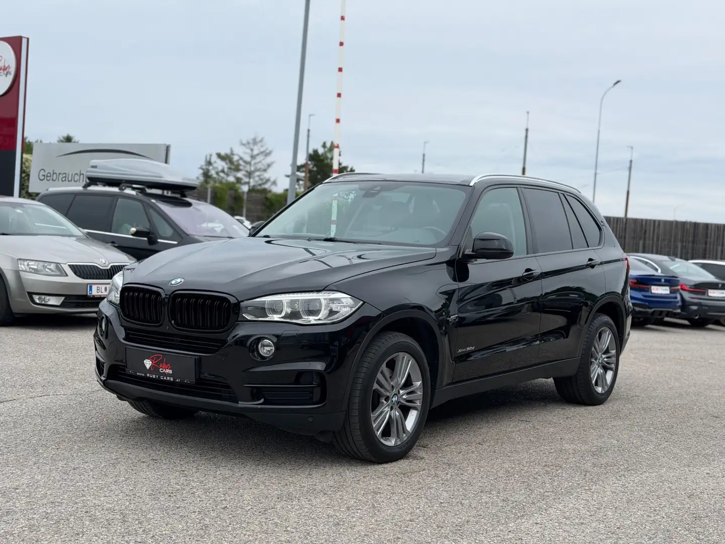BMW X5 xDrive 30d Aut. Schwarz - 1