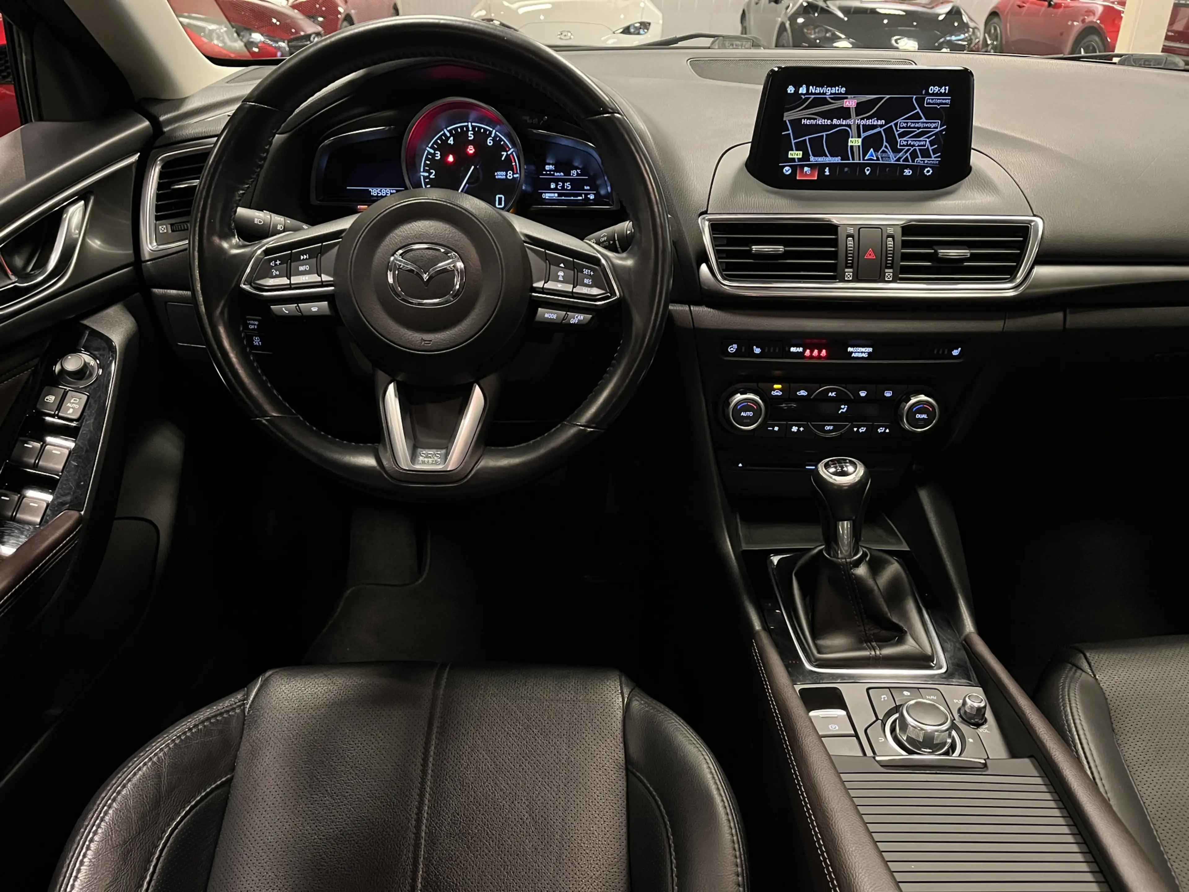Mazda 3 2.0 SkyActiv-G GT-M 120PK Navi Leder Bose Cruise H — photo 35