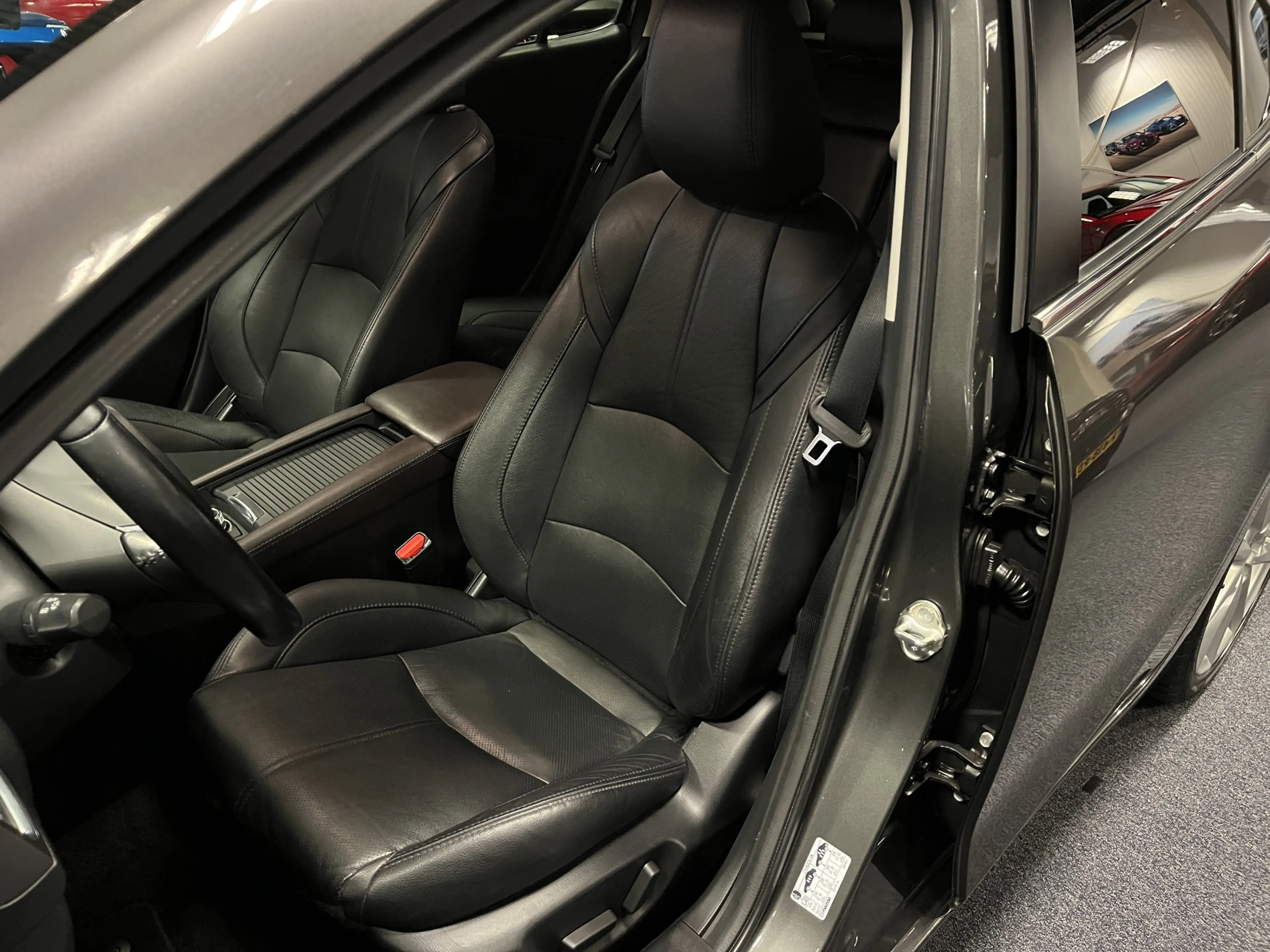 Mazda 3 2.0 SkyActiv-G GT-M 120PK Navi Leder Bose Cruise H — photo 16