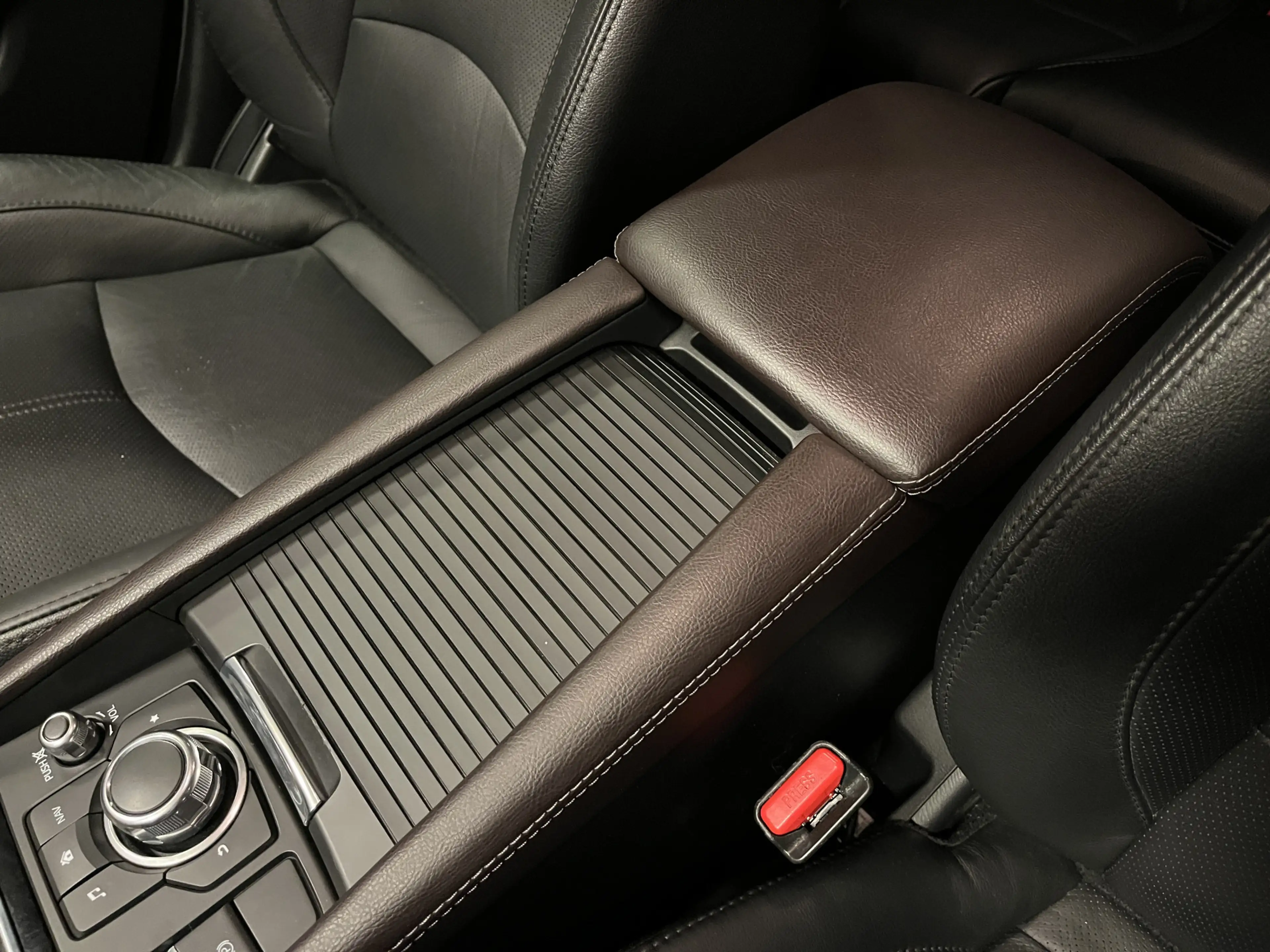 Mazda 3 2.0 SkyActiv-G GT-M 120PK Navi Leder Bose Cruise H — photo 49