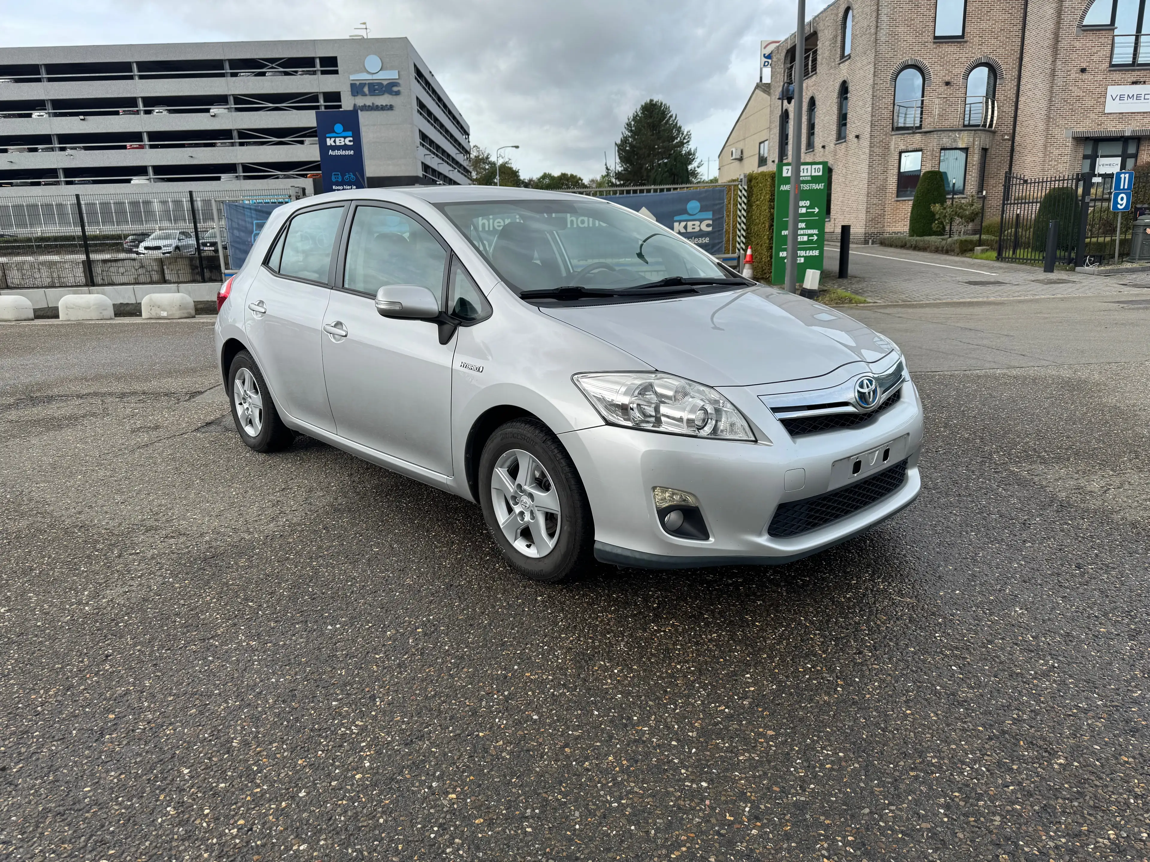 Toyota Auris Auris HEV 1.8i HSD Luna CVT — photo 3