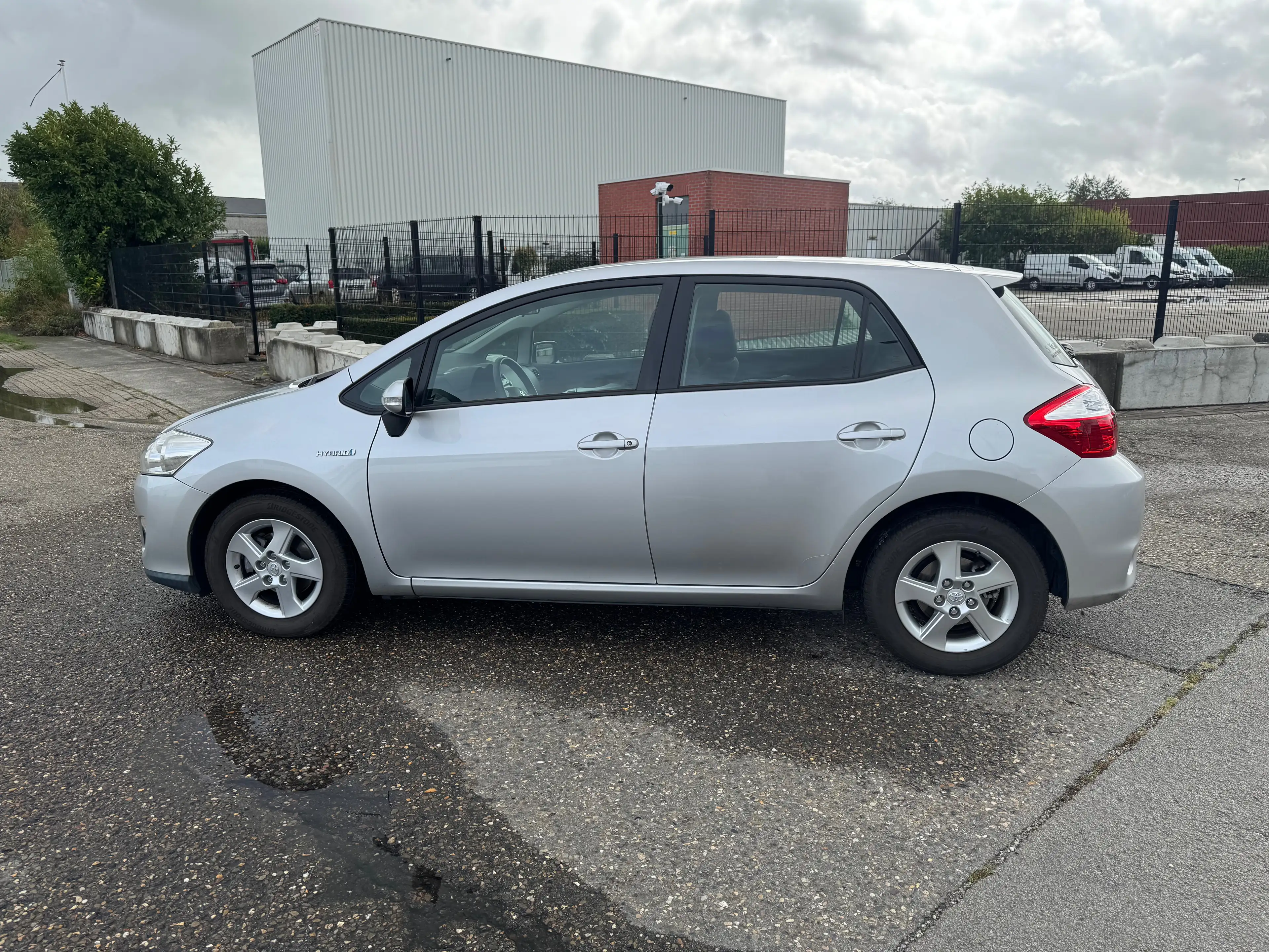 Toyota Auris Auris HEV 1.8i HSD Luna CVT — photo 8