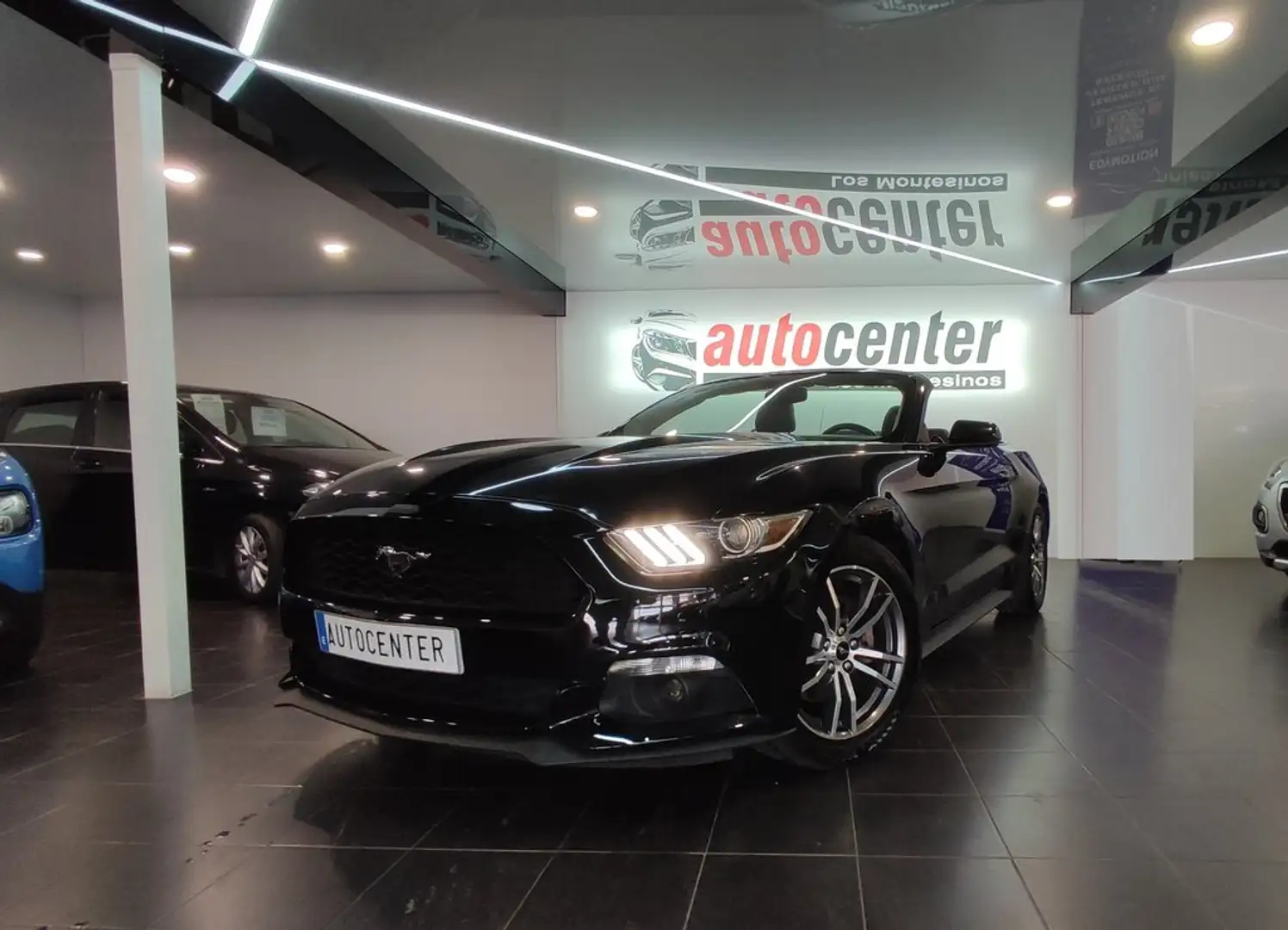 Ford Mustang 2.3 EcoBoost 314cv Aut. (Conv.) Schwarz - 1