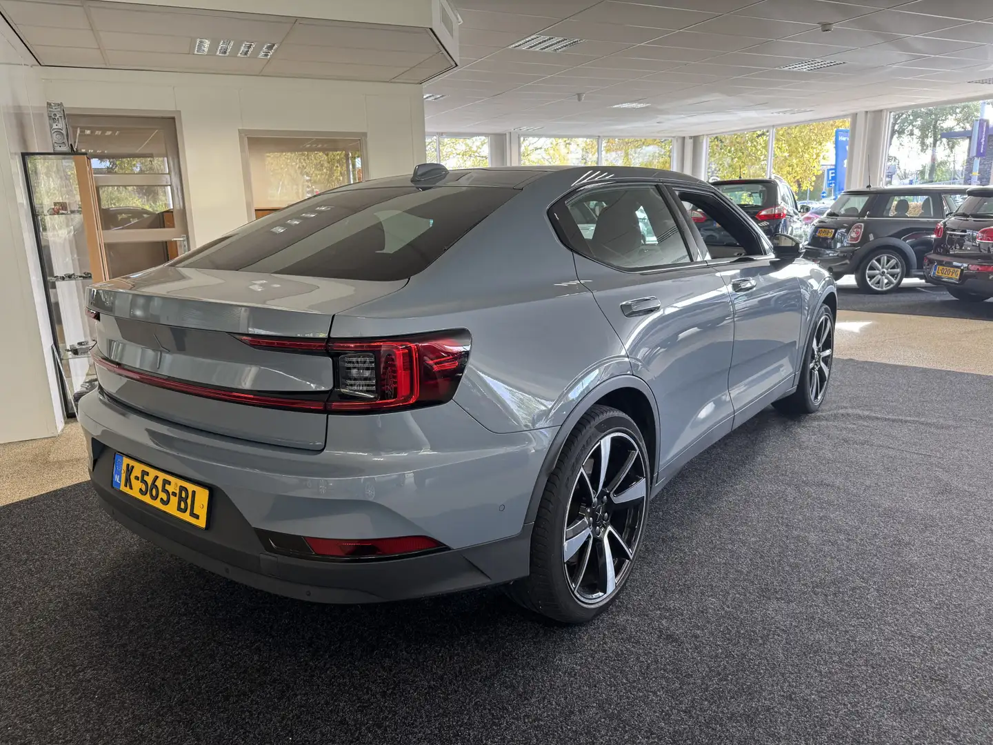 Polestar 2 Long Range Dual Motor Launch Edition 78kWh Grijs - 2