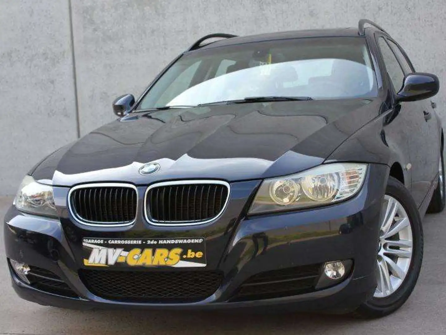 BMW 320 BMW 320i Touring/Pano/Multistuur/cruise control Bleu - 1