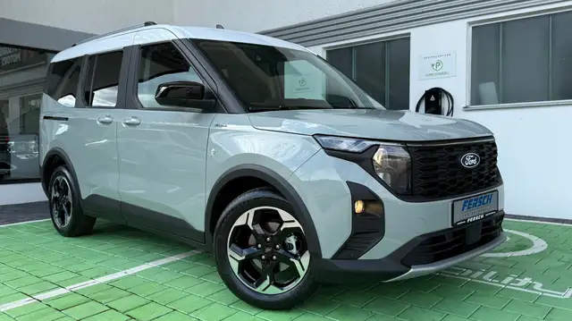 Ford Tourneo Courier Active Automatik m. Navi SYNC und Freisprech.