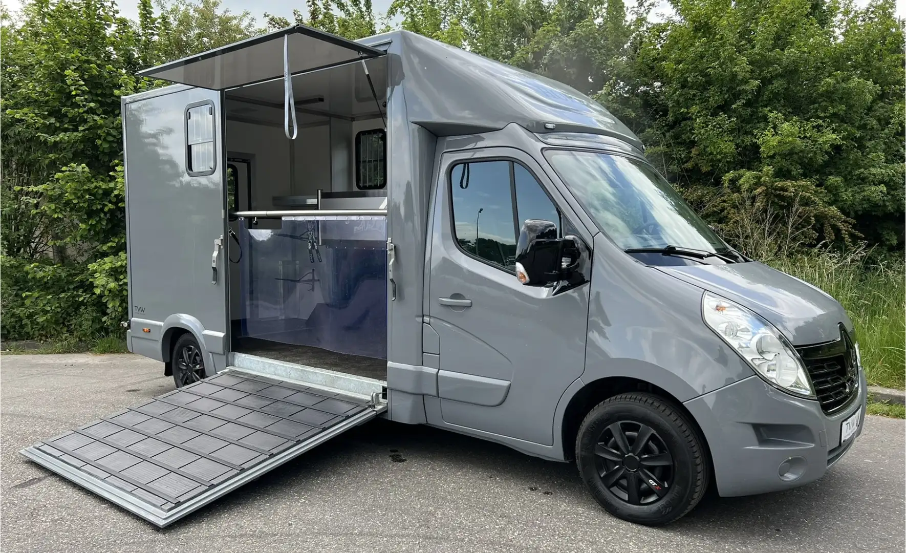 Renault Master Paardenwagen / Horsetruck / Veewagen T35 2.0 L3 H2 - 1