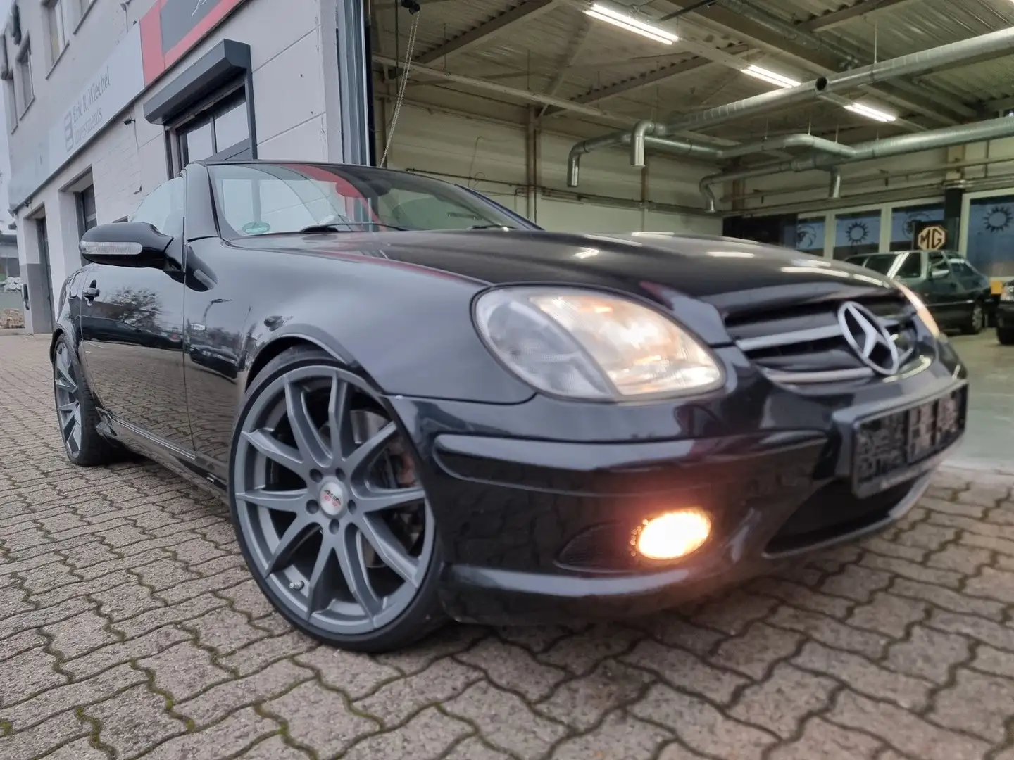 Mercedes-Benz SLK 32 AMG Scheckheft Schwarz - 1