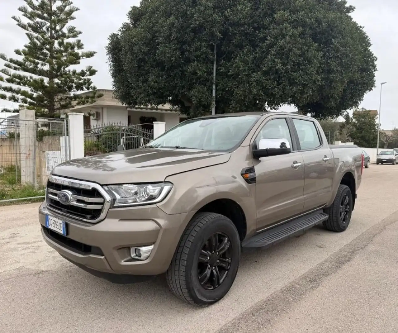 Ford Ranger 2.0 TDCi XLT 4WD DOPPIA CABINA Gris - 1