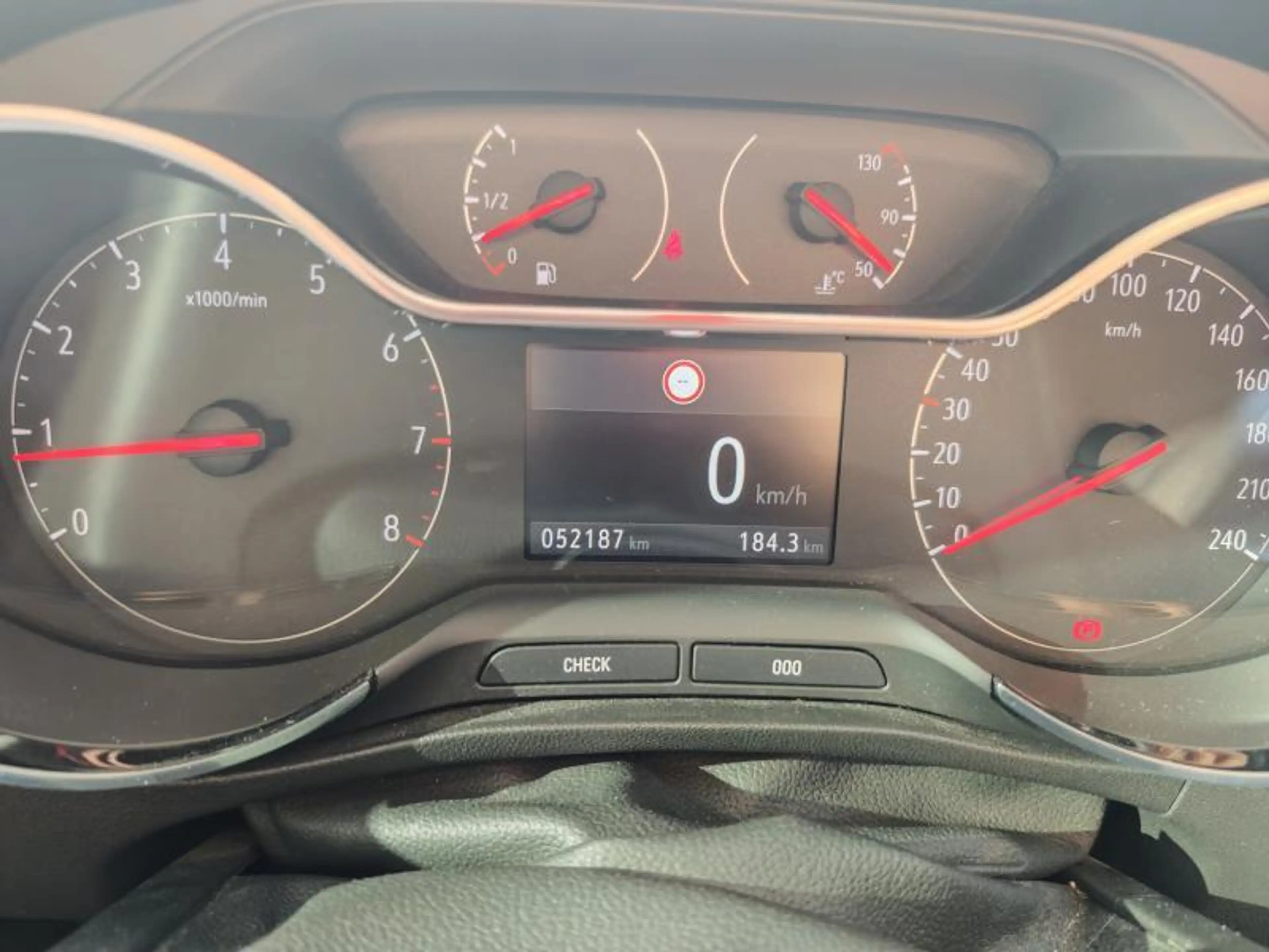 Opel Crossland ELEGANCE ES 130 AUTO — photo 15