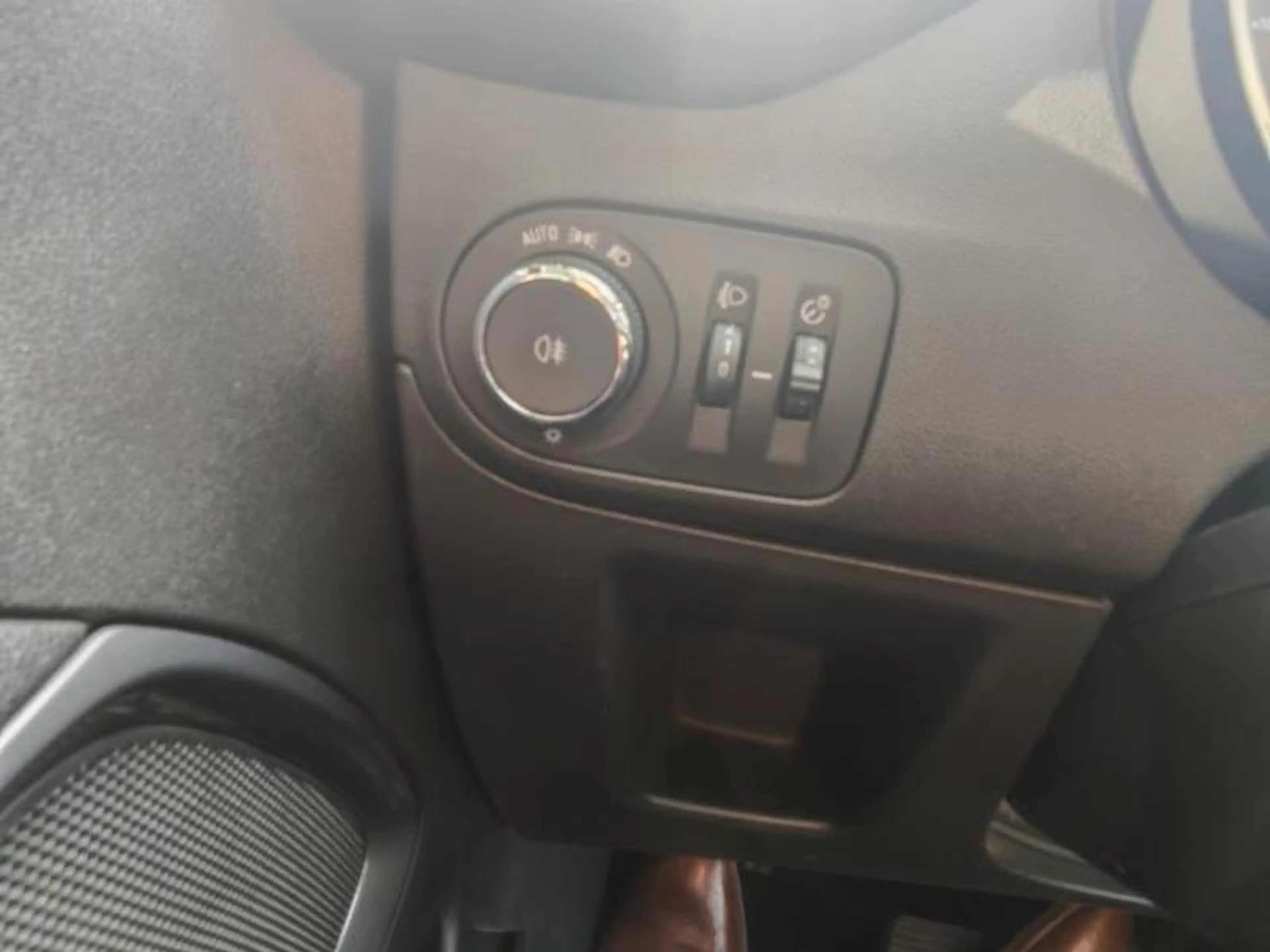 Opel Crossland ELEGANCE ES 130 AUTO — photo 17