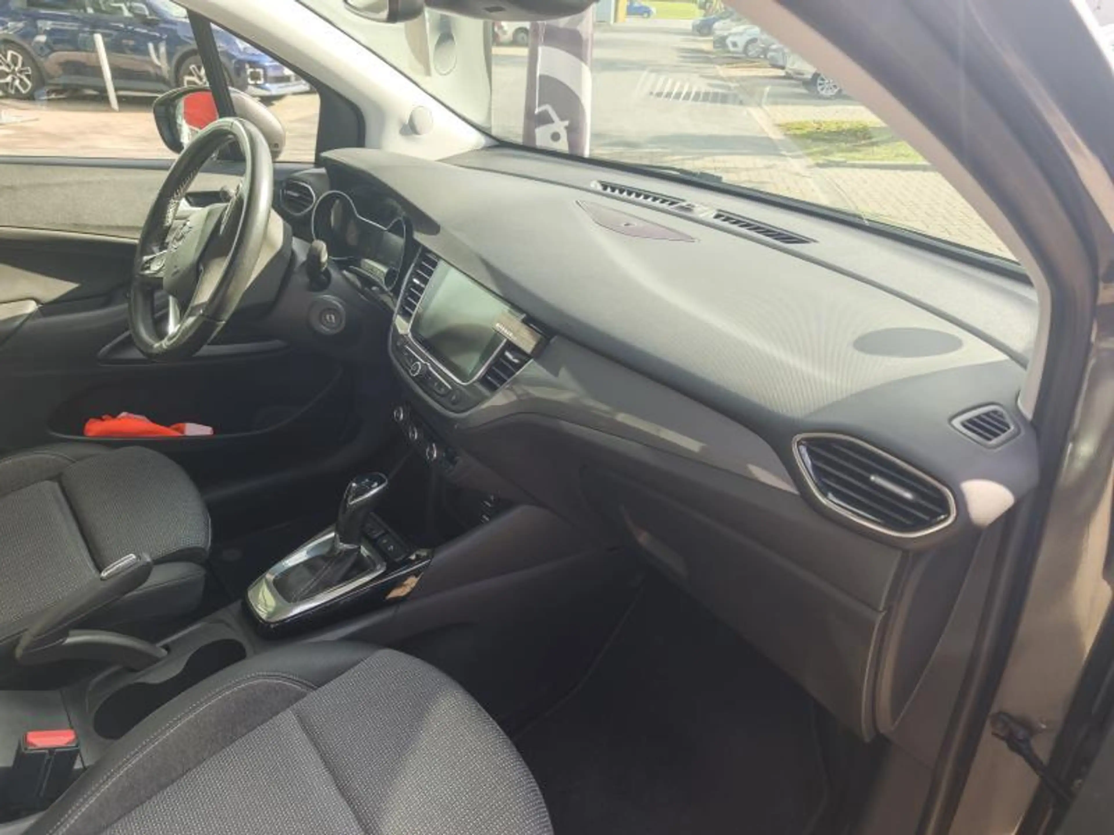 Opel Crossland ELEGANCE ES 130 AUTO — photo 10