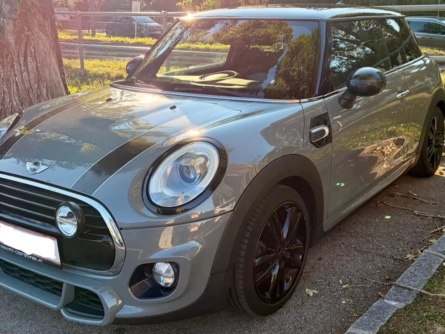 MINI Cooper MINI Hatch Cooper Grau - 2