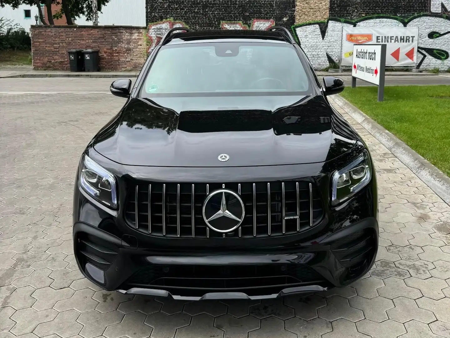 Mercedes-Benz GLB 35 AMG GLB 35 AMG 4Matic (247.651) Schwarz - 2