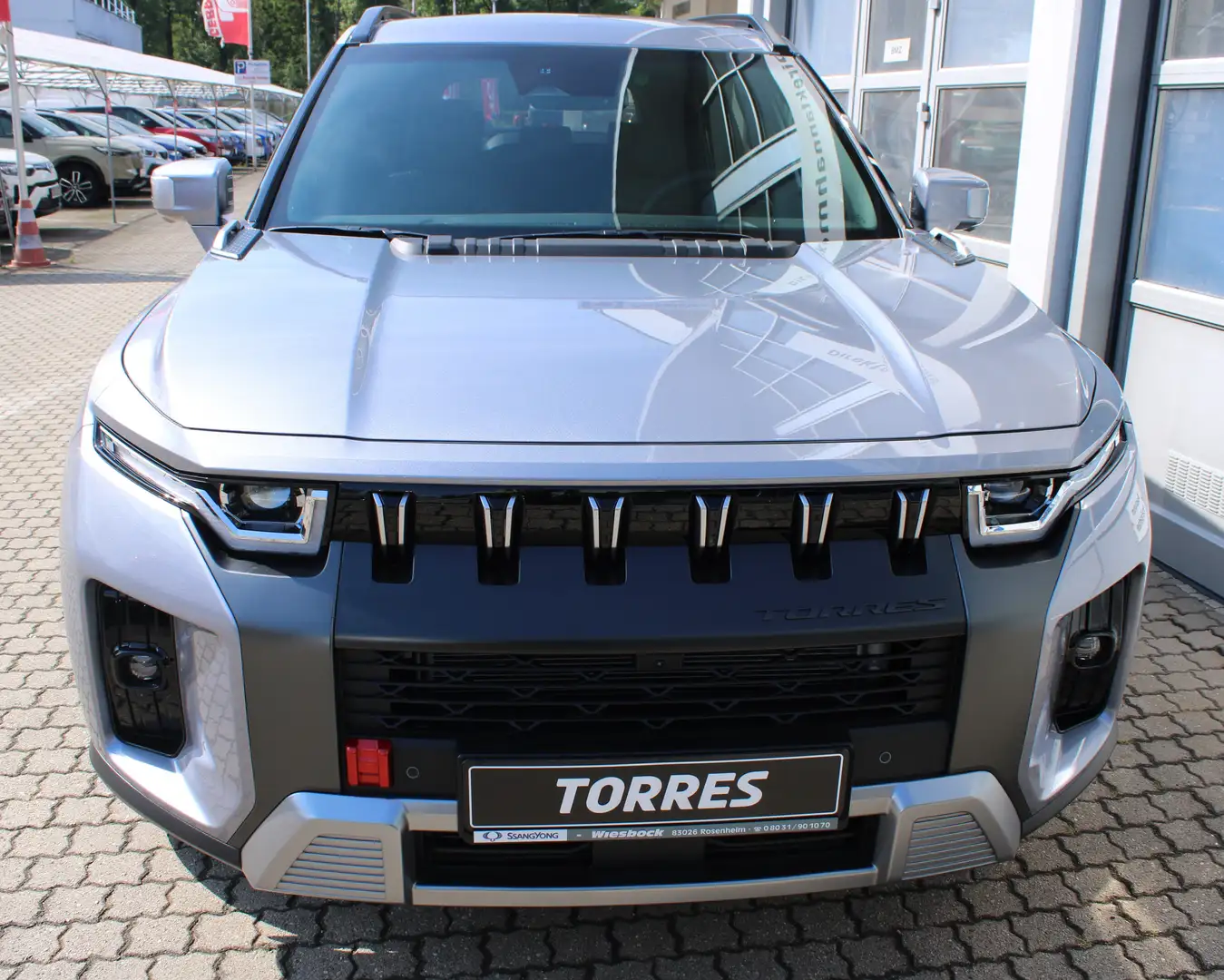 SsangYong Torres Petrol 1,5 4WD 6AT Titanium Automatik Gris - 2