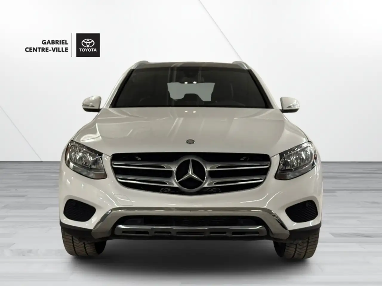 Mercedes-Benz GLC снимка Mercedes-Benz GLC