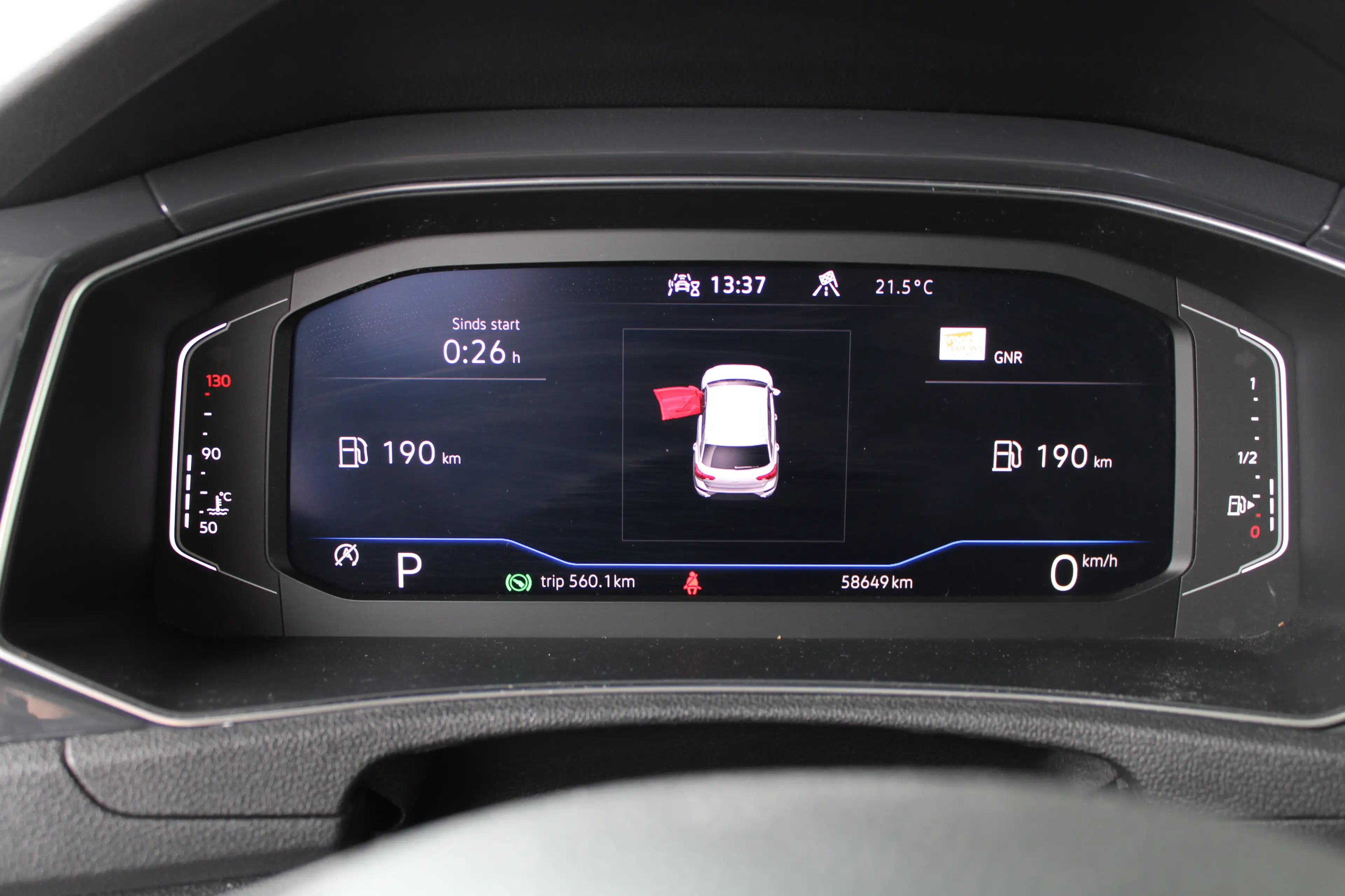 Volkswagen T-Roc 1.5 TSI Sport Business R | Trekhaak | Adaptieve cr — photo 6