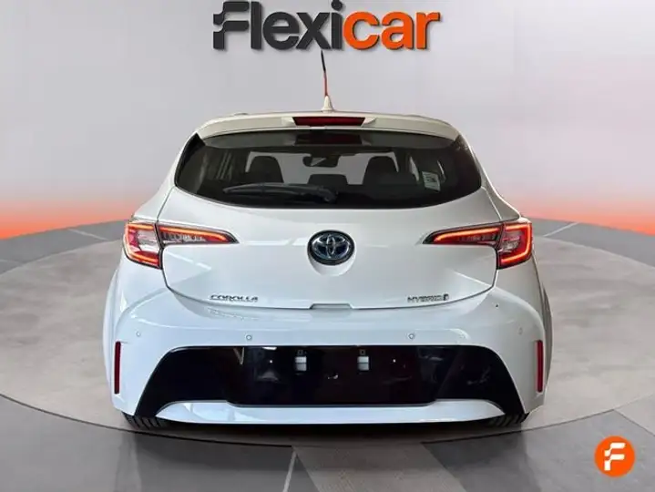 Toyota Auris 2020, foto 4