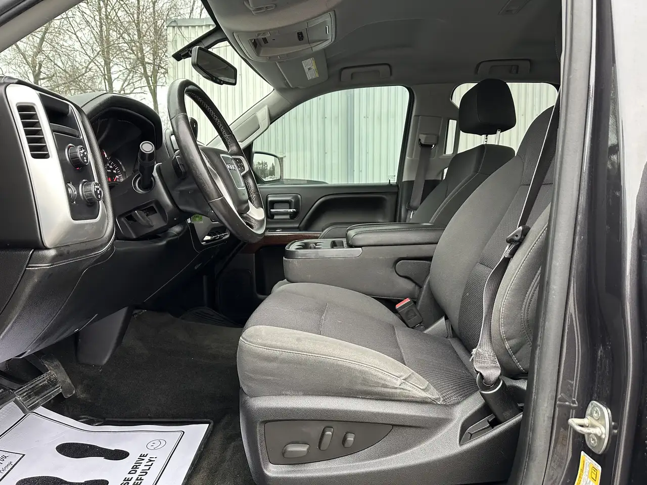 GMC Sierra 1500 снимка GMC Sierra 1500