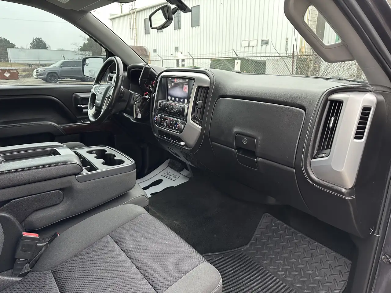 GMC Sierra 1500 снимка GMC Sierra 1500
