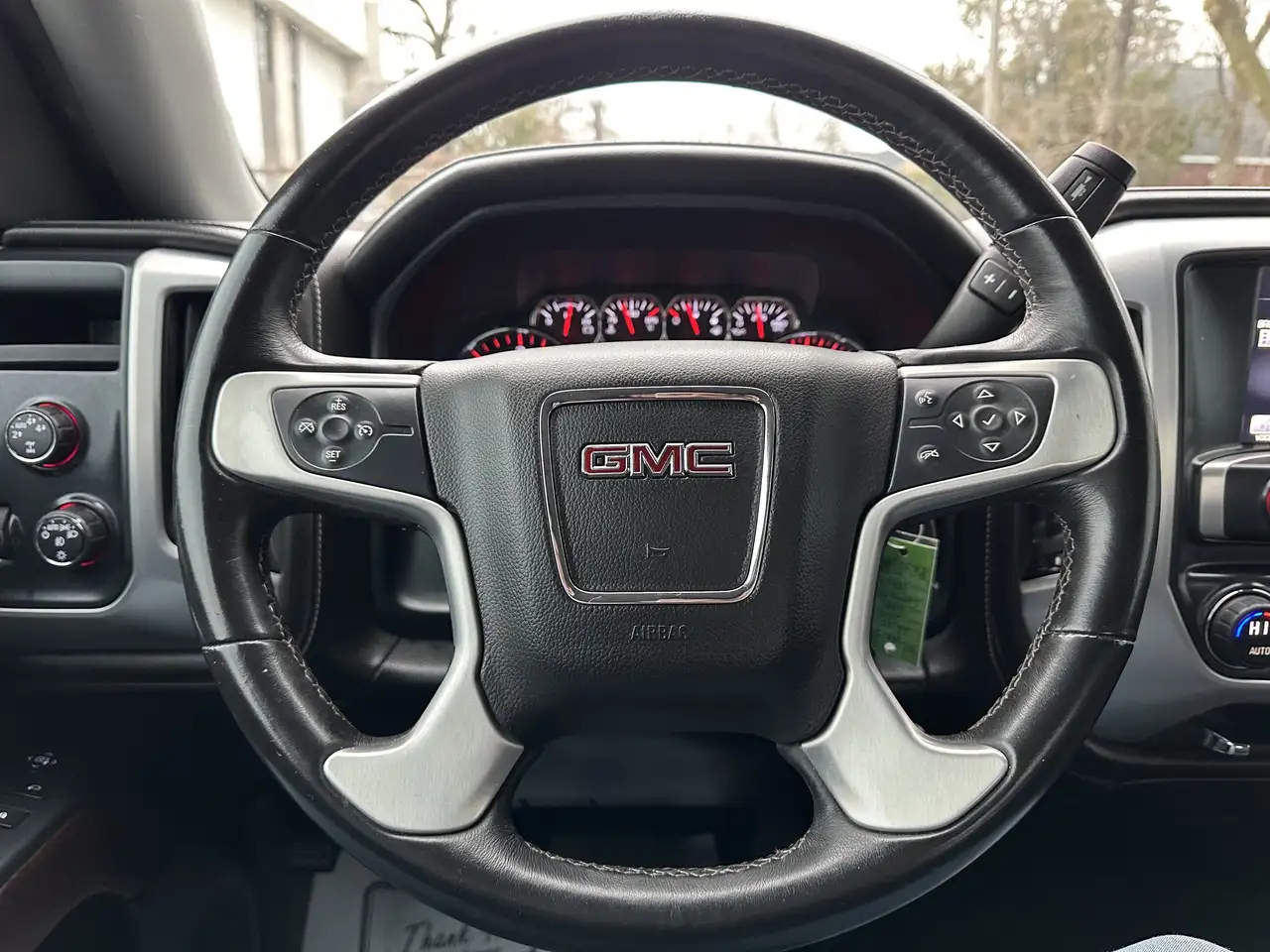 GMC Sierra 1500 снимка GMC Sierra 1500